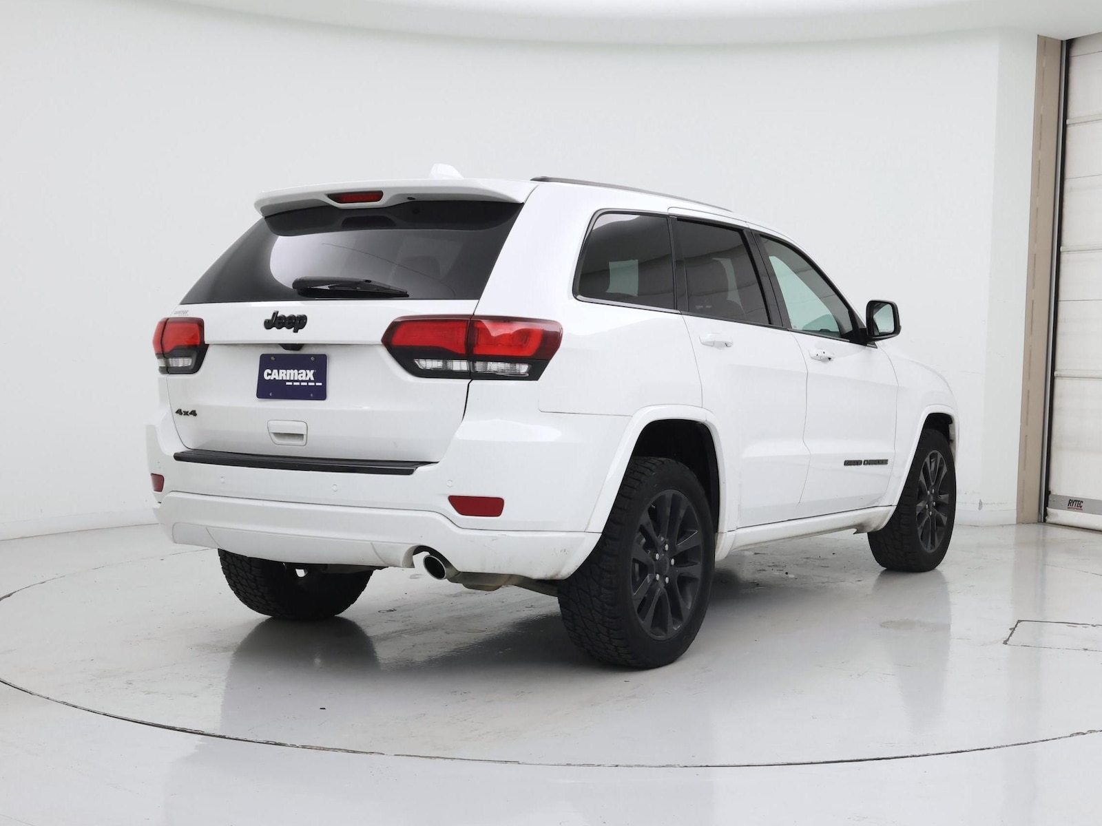 2017 Jeep Grand Cherokee Altitude - Photo 9