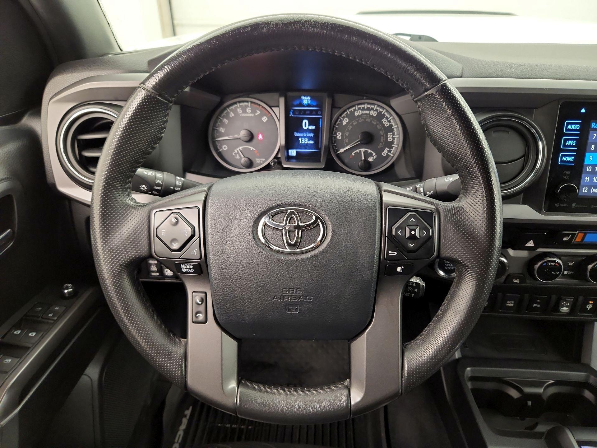 Thumbnail: 2017 Toyota Tacoma - 10