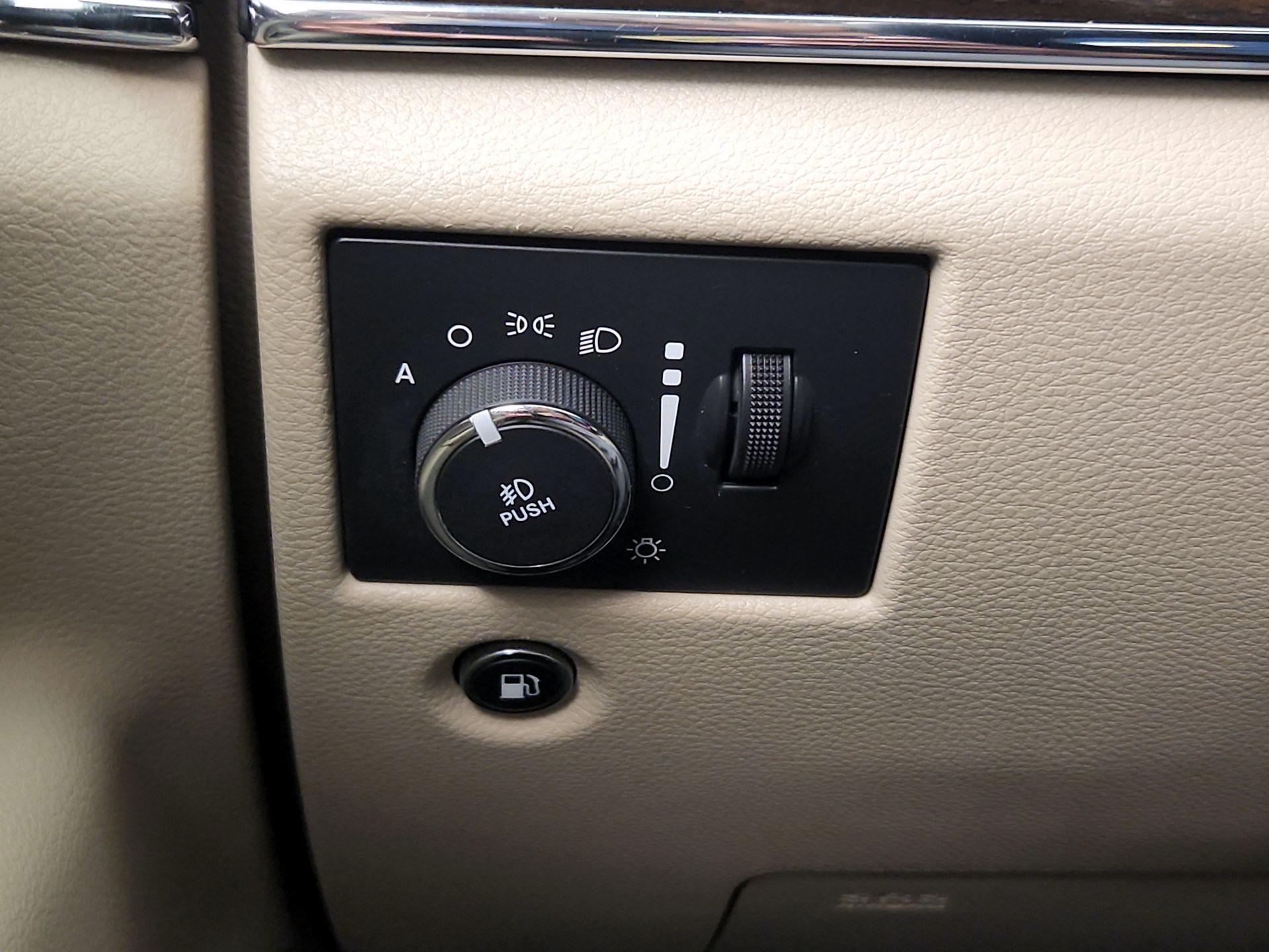 Thumbnail: 2015 Jeep Grand Cherokee - 13