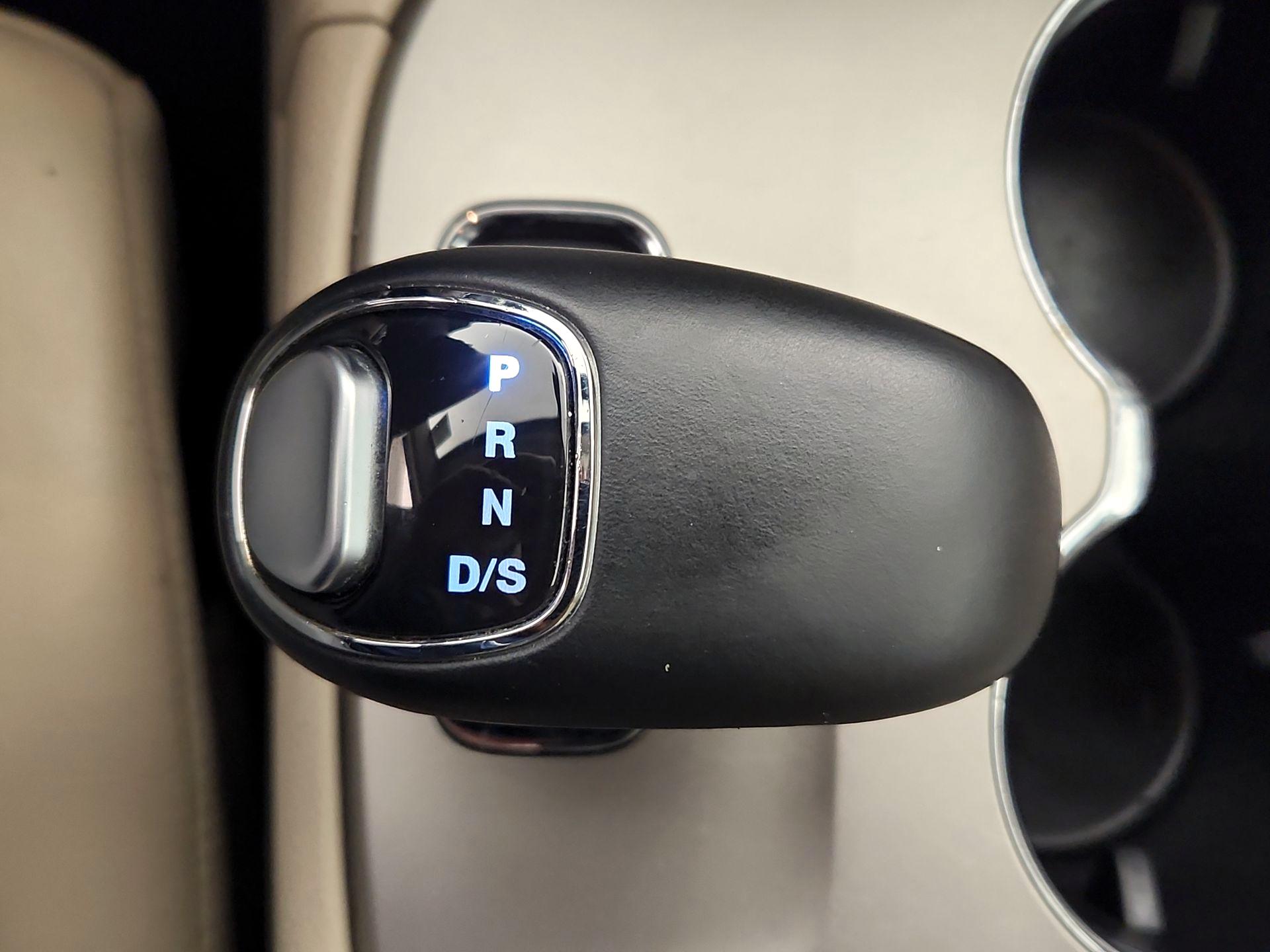 Thumbnail: 2015 Jeep Grand Cherokee - 18