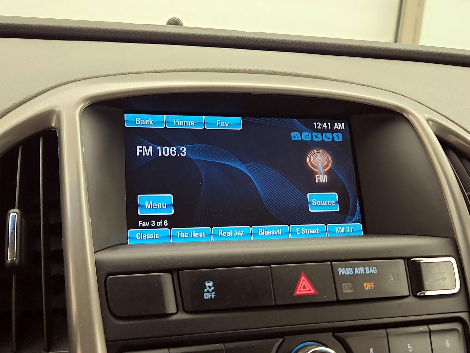 Thumbnail: 2016 Buick Verano - 15