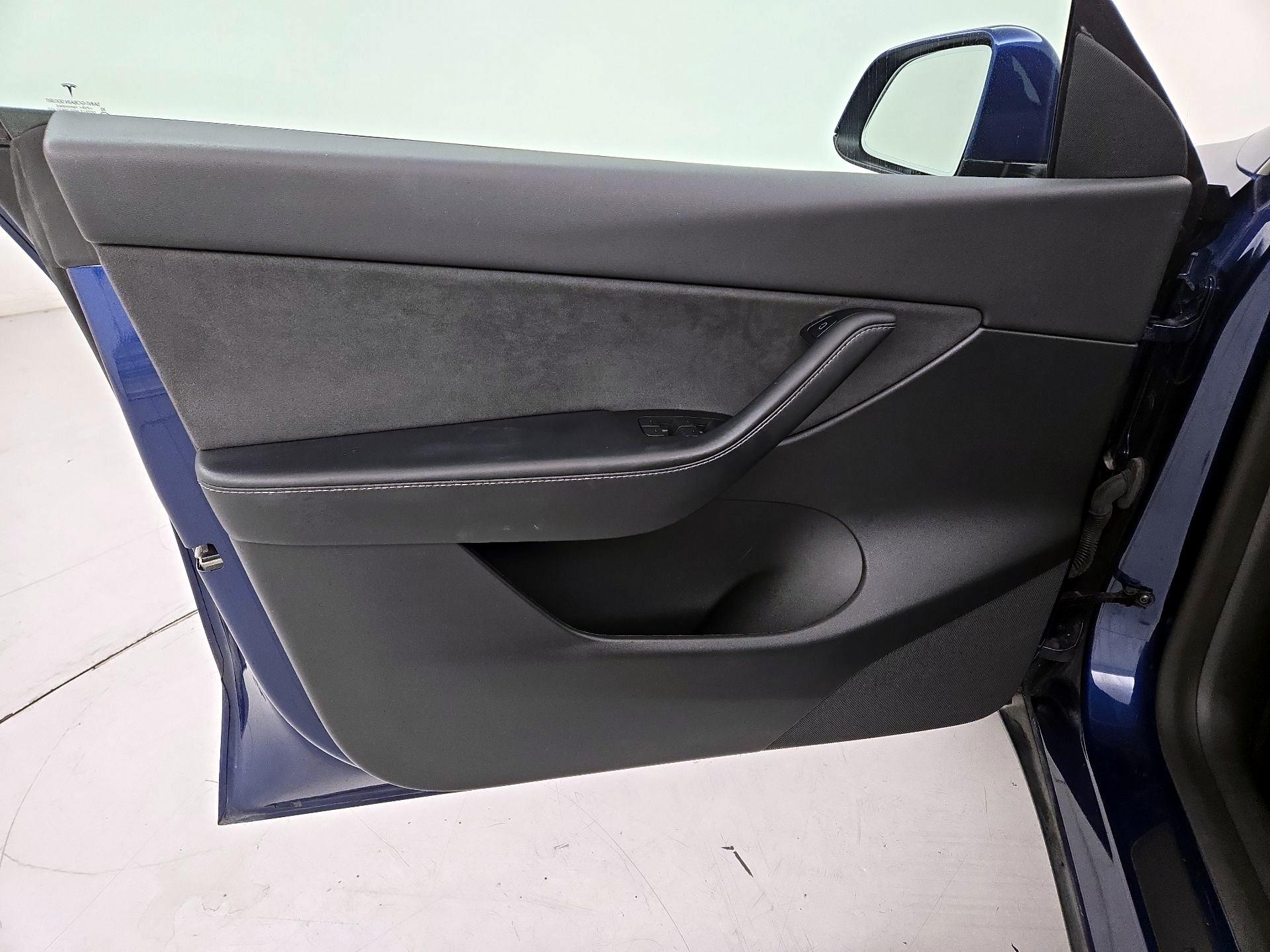 Thumbnail: 2022 Tesla Model Y - 12