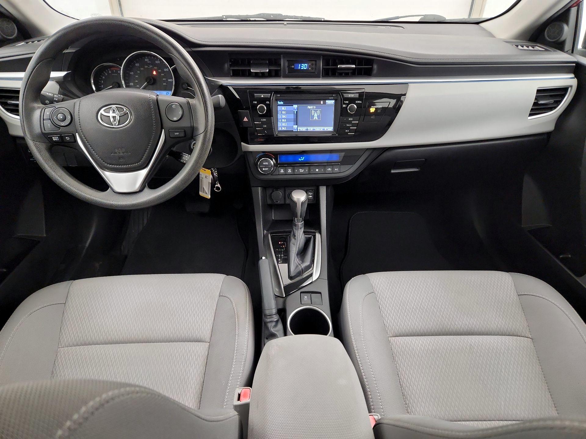 Thumbnail: 2015 Toyota Corolla - 9