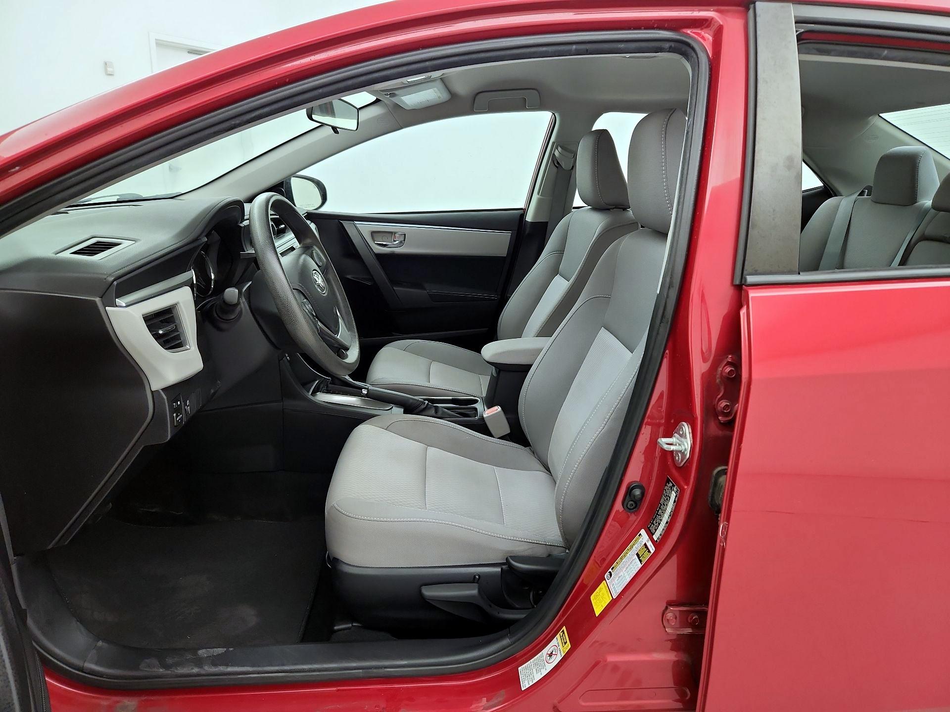 Thumbnail: 2015 Toyota Corolla - 11