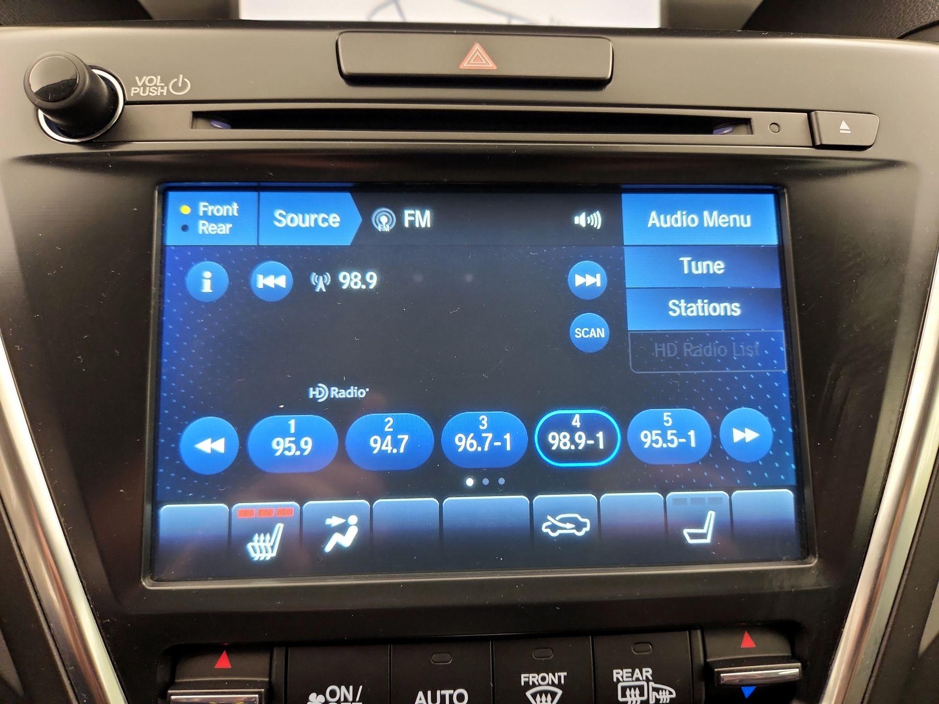 Thumbnail: 2019 Acura MDX - 16