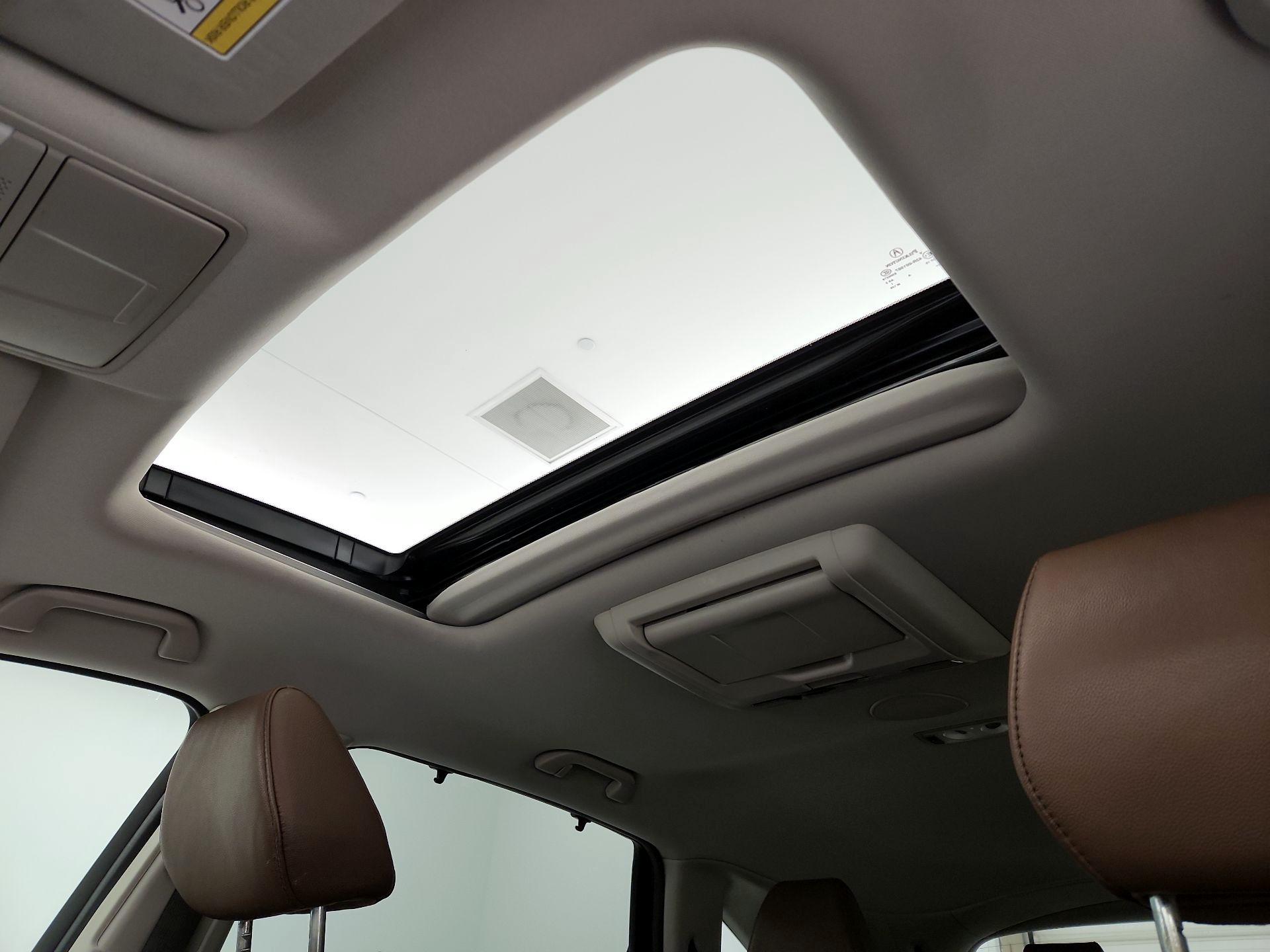 Thumbnail: 2019 Acura MDX - 20