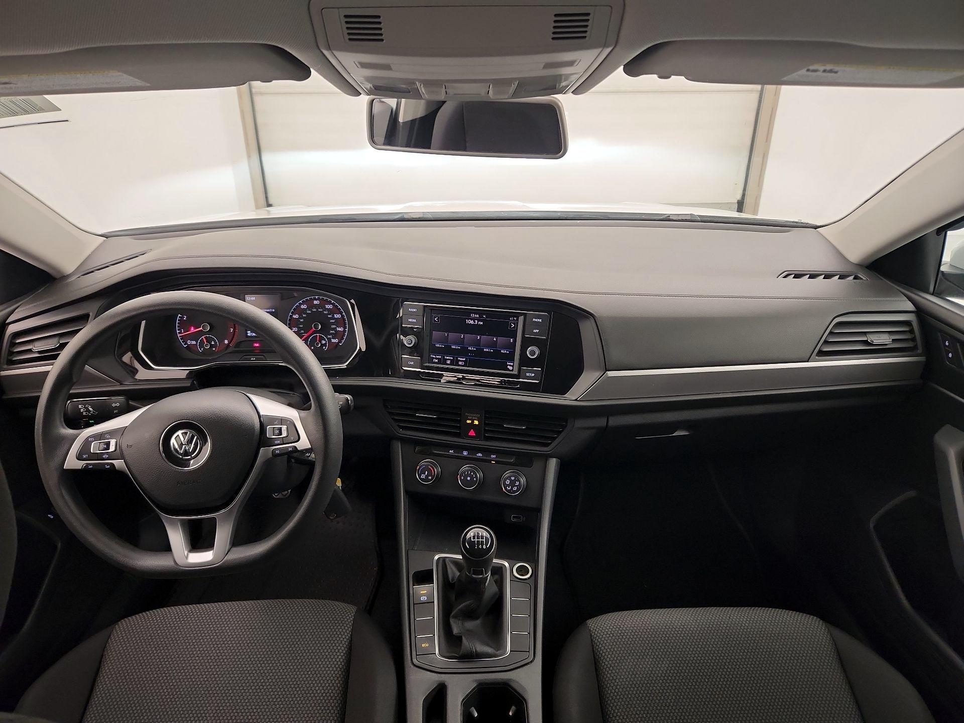 Thumbnail: 2019 Volkswagen Jetta - 9