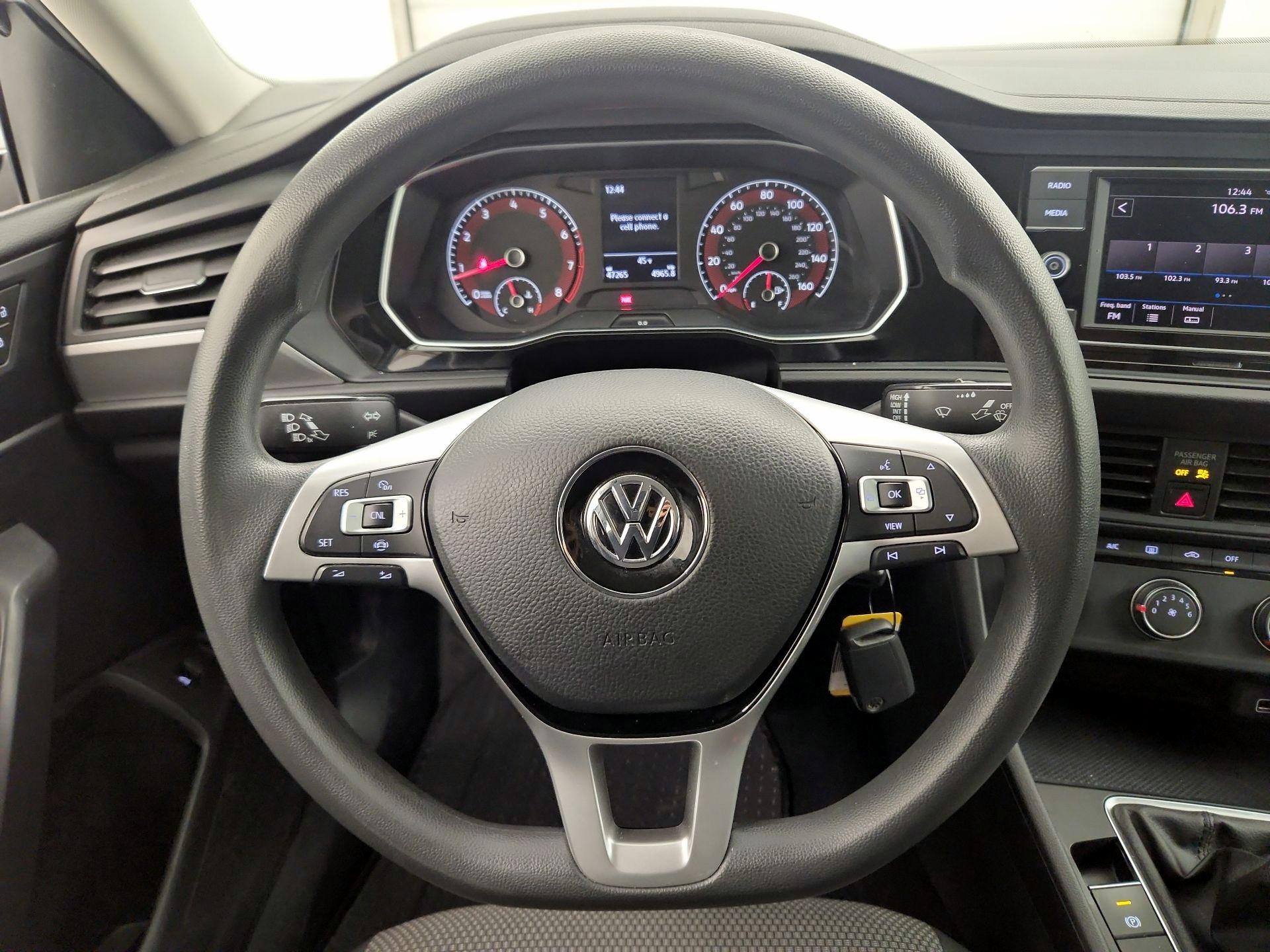 Thumbnail: 2019 Volkswagen Jetta - 10