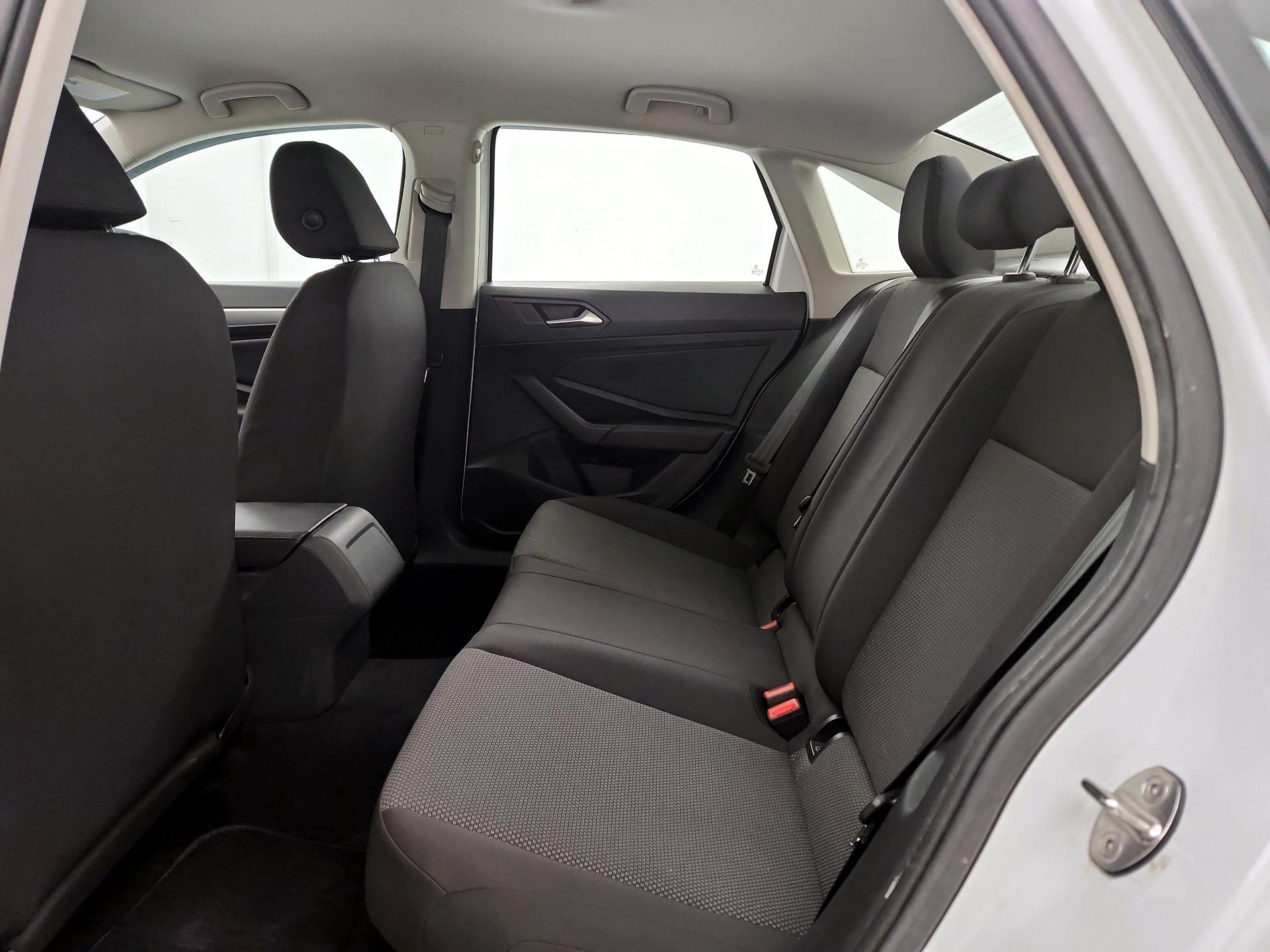 Thumbnail: 2019 Volkswagen Jetta - 19