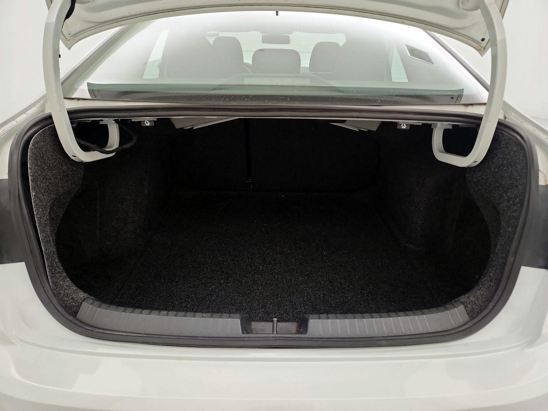 Thumbnail: 2019 Volkswagen Jetta - 20