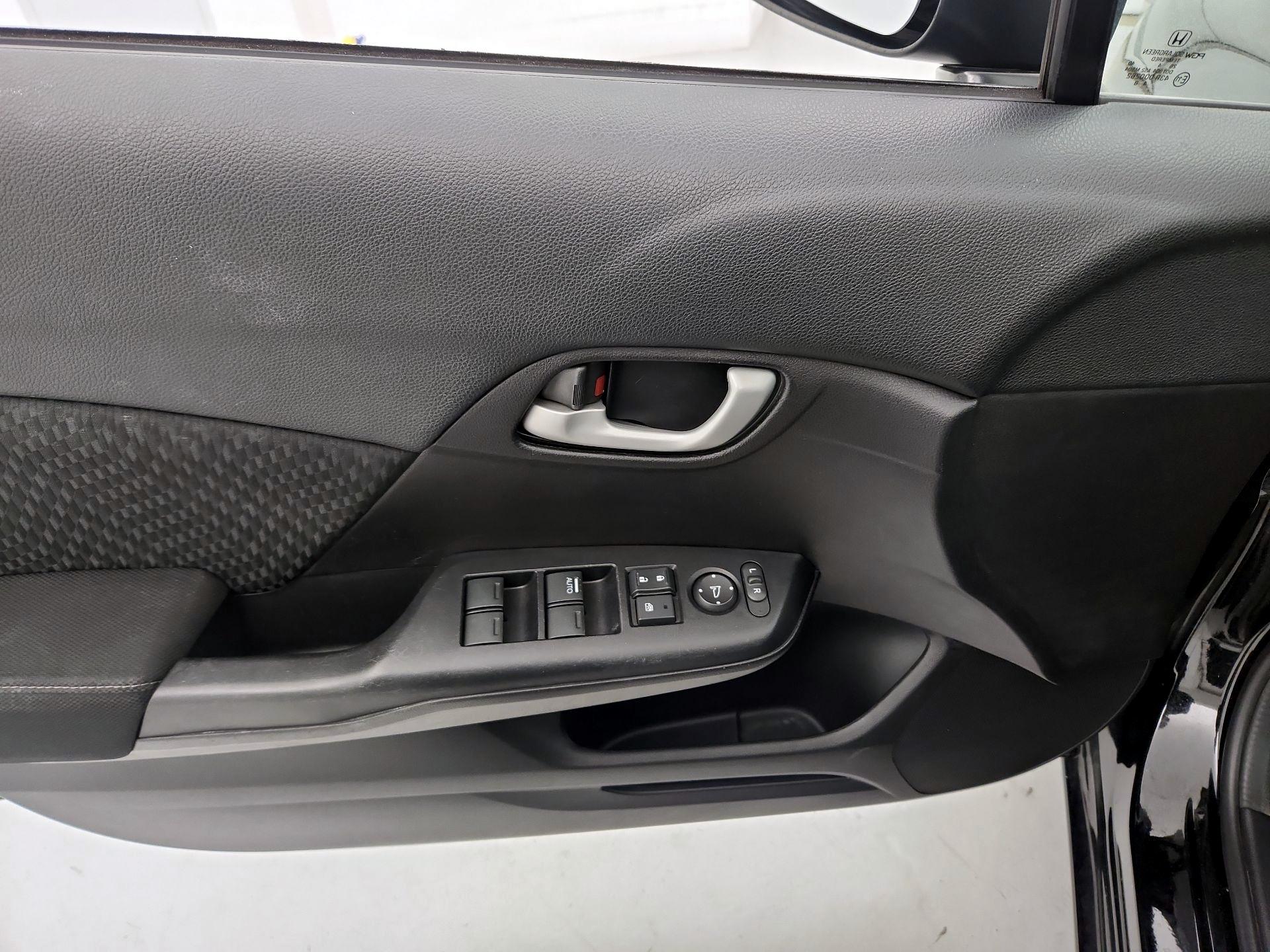 Thumbnail: 2015 Honda Civic - 12