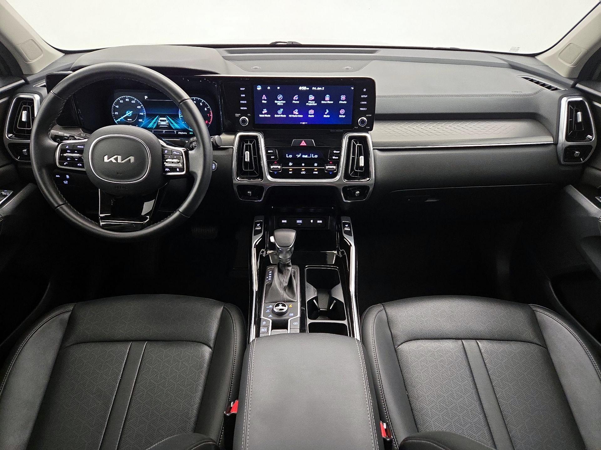 Thumbnail: 2023 Kia Sorento - 9