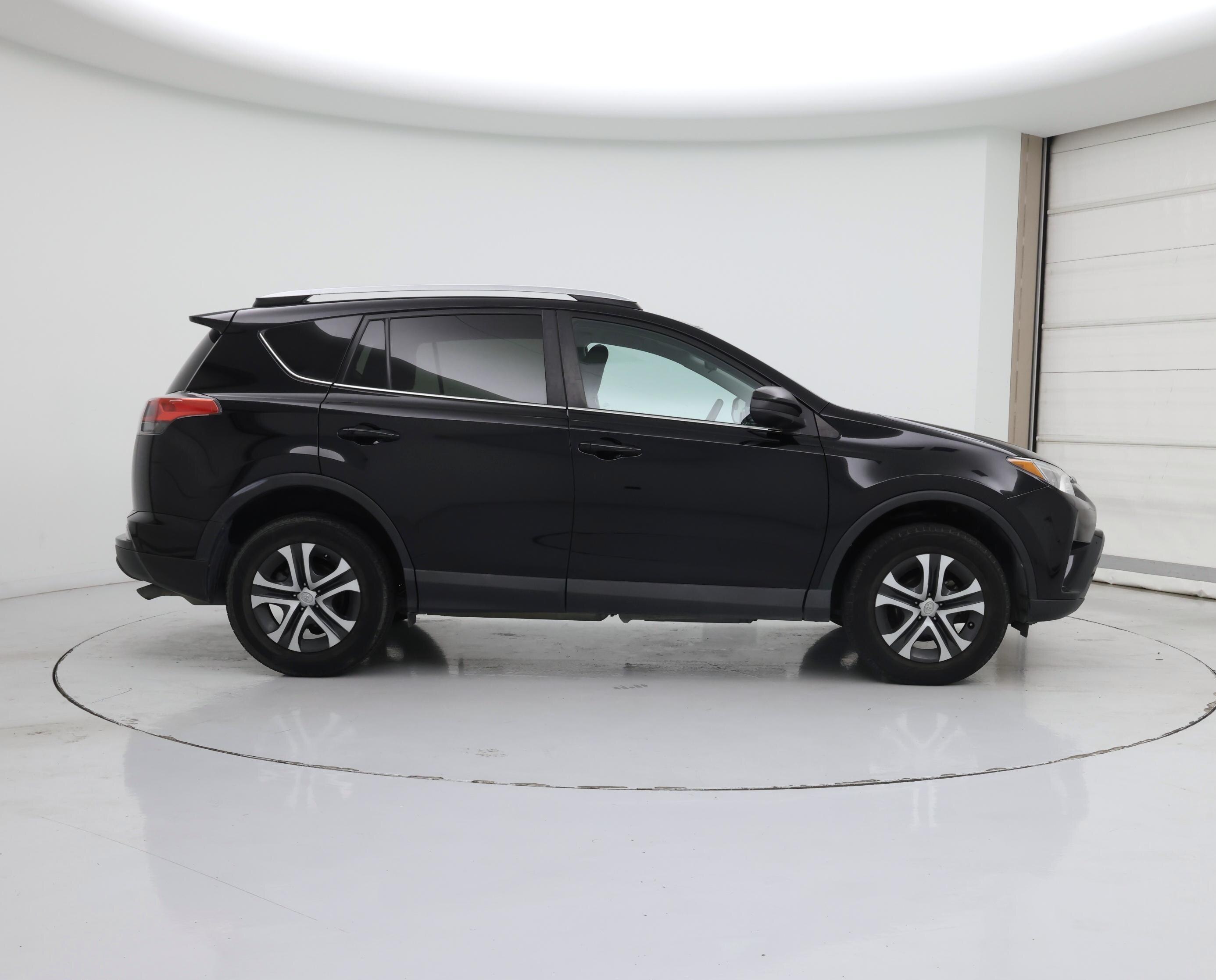 Thumbnail: 2016 Toyota RAV4 - 7