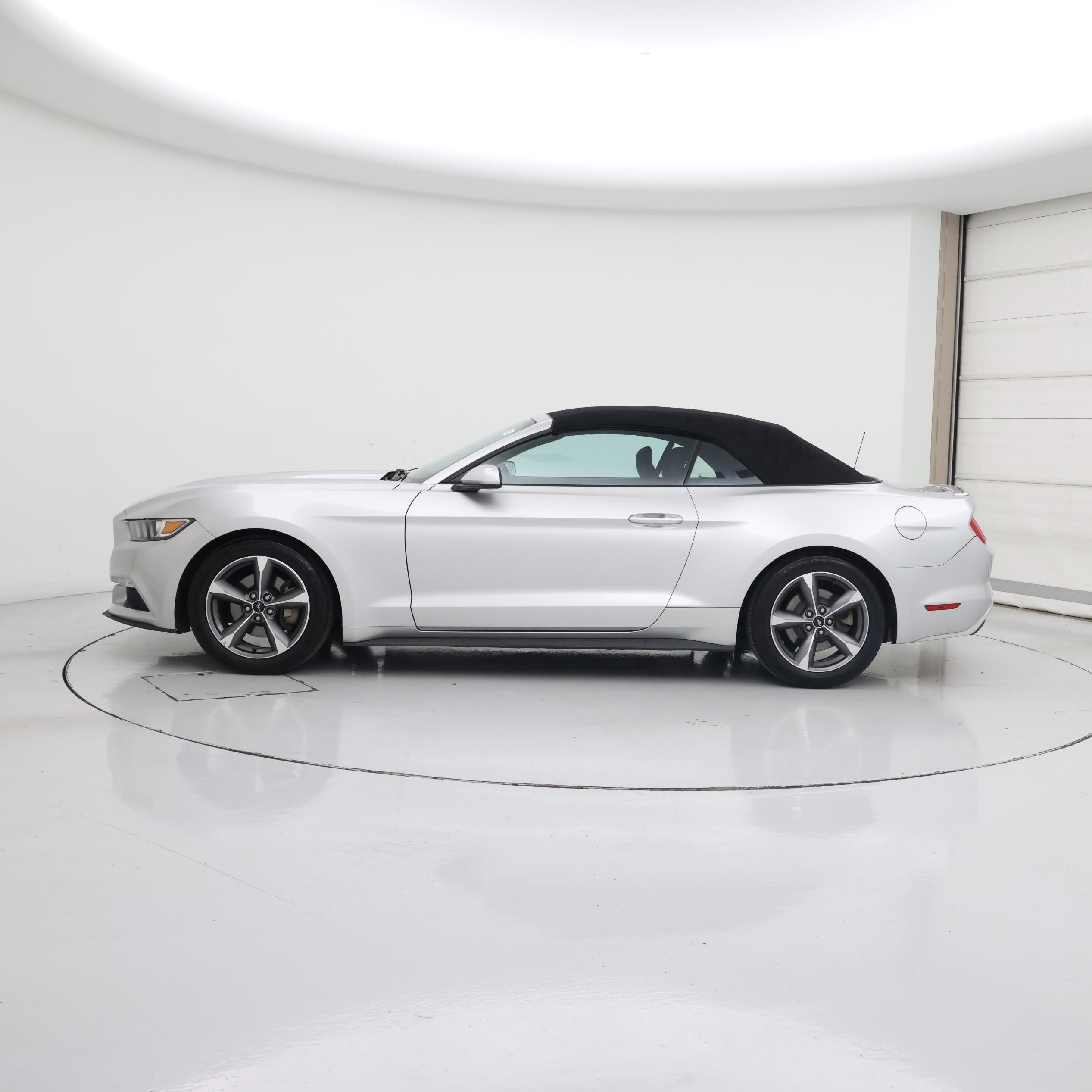 Thumbnail: 2016 Ford Mustang - 3