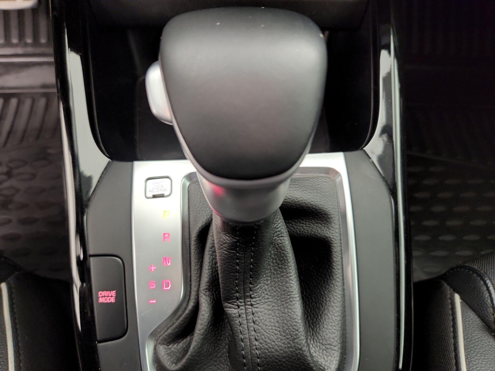 Thumbnail: 2021 Kia Forte - 17