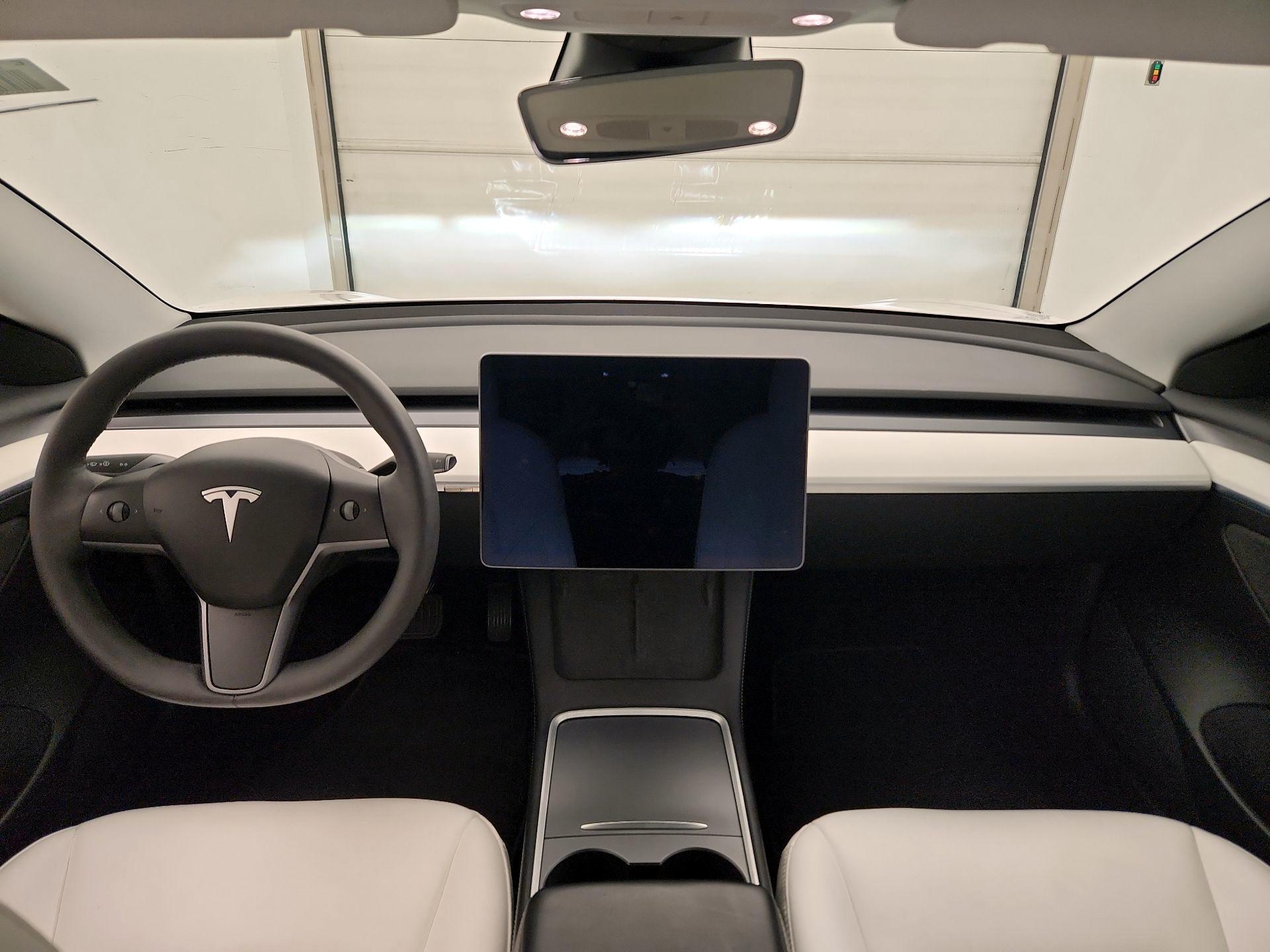 Thumbnail: 2021 Tesla Model 3 - 9