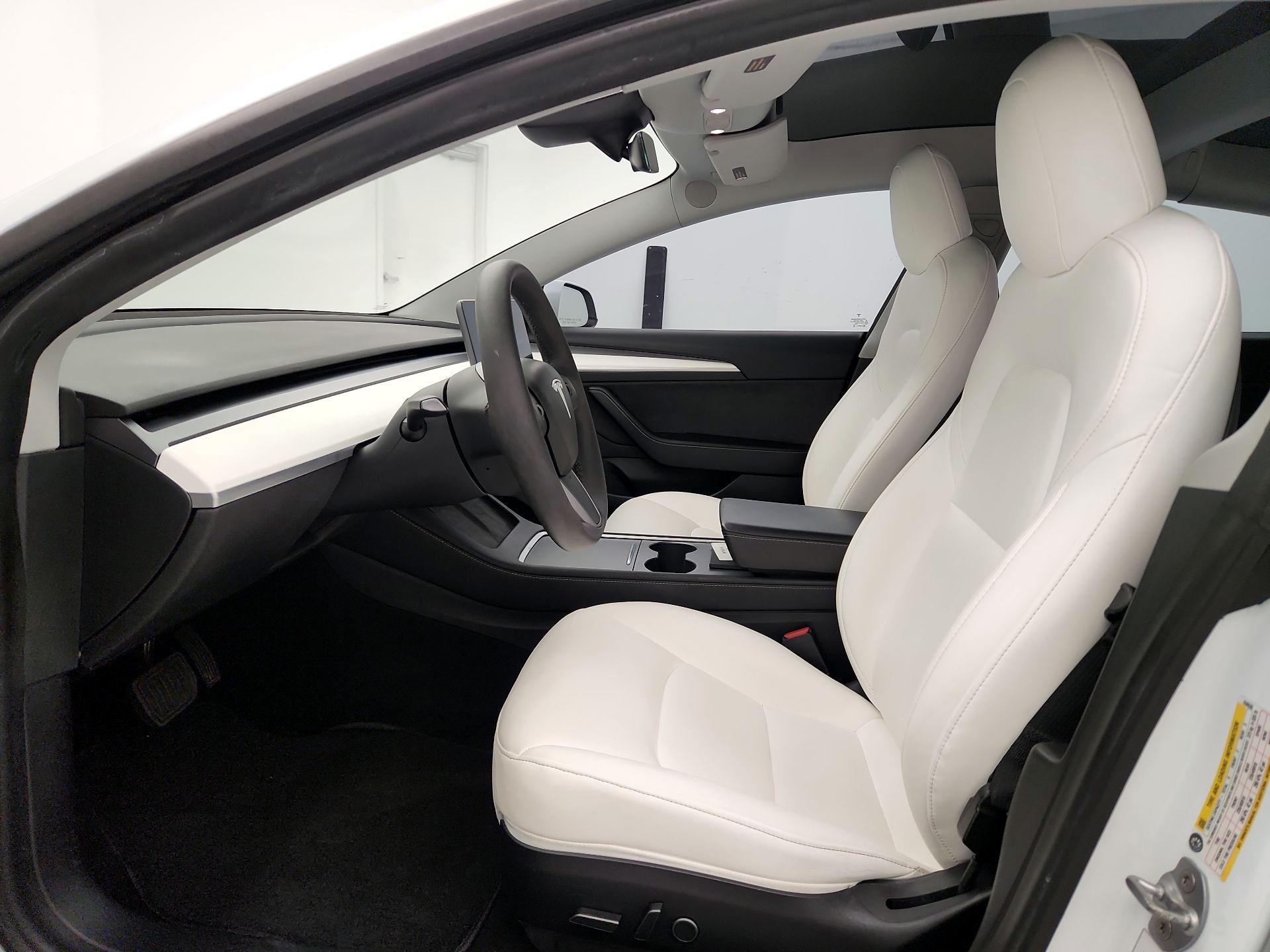 Thumbnail: 2021 Tesla Model 3 - 11