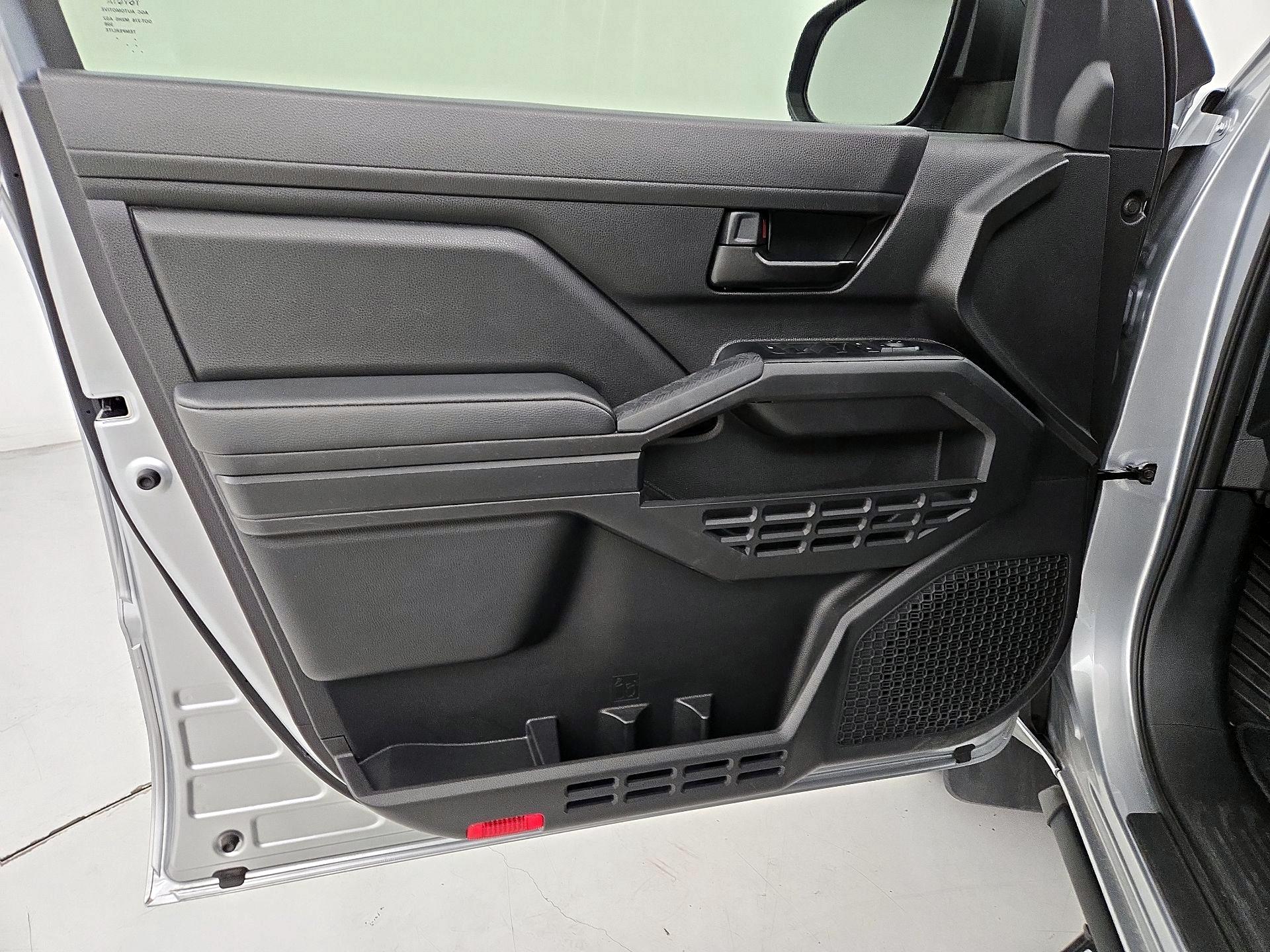 Thumbnail: 2025 Toyota Tacoma - 12