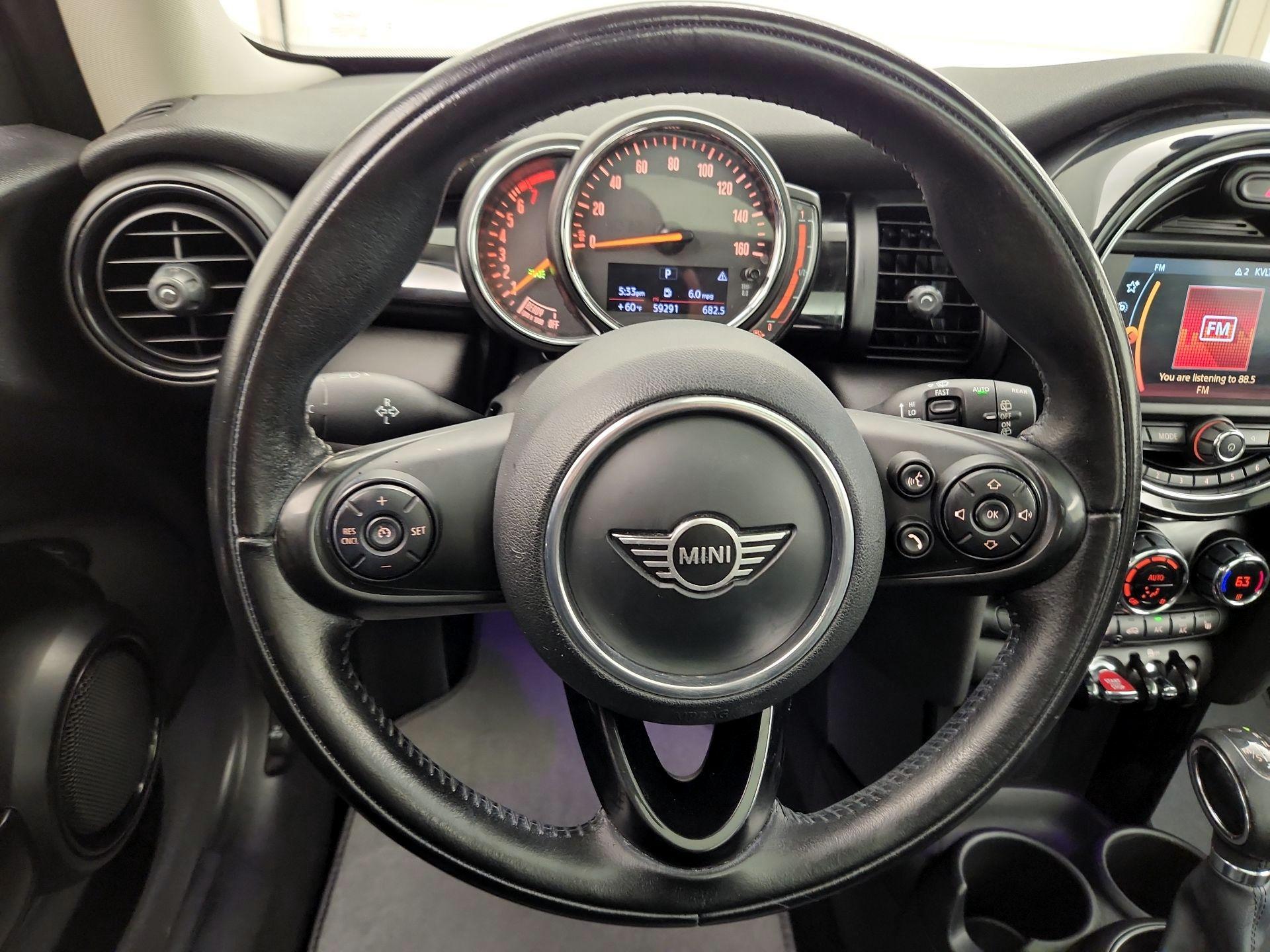 Thumbnail: 2019 MINI Cooper Hardtop - 10