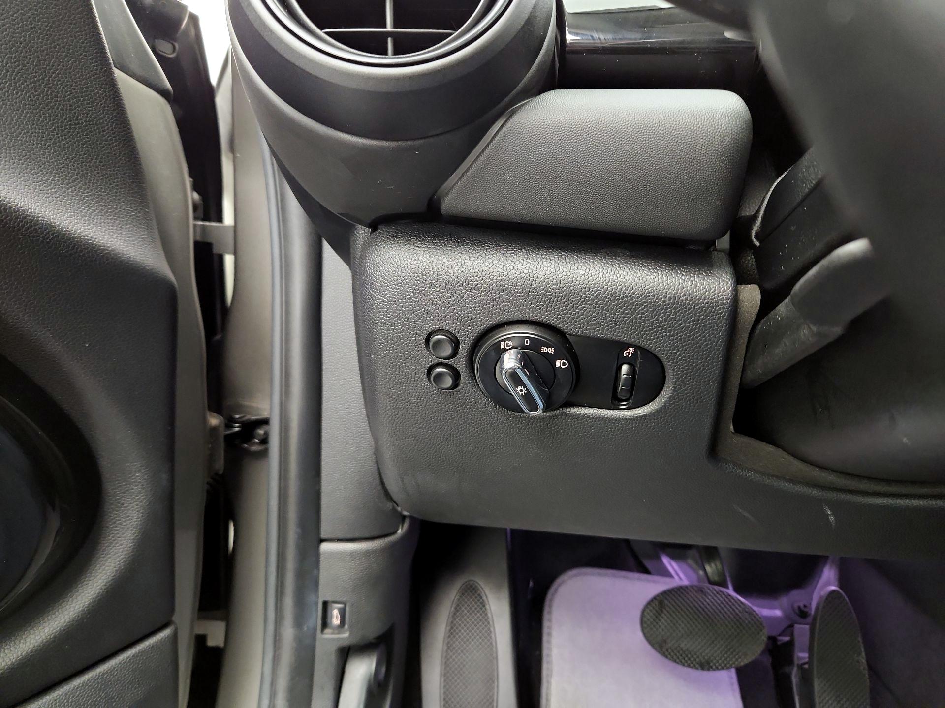 Thumbnail: 2019 MINI Cooper Hardtop - 13