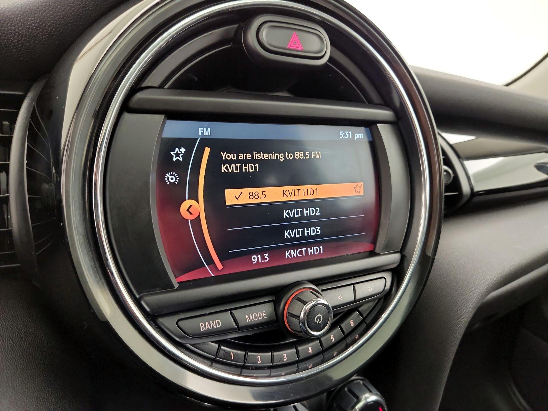 Thumbnail: 2019 MINI Cooper Hardtop - 15