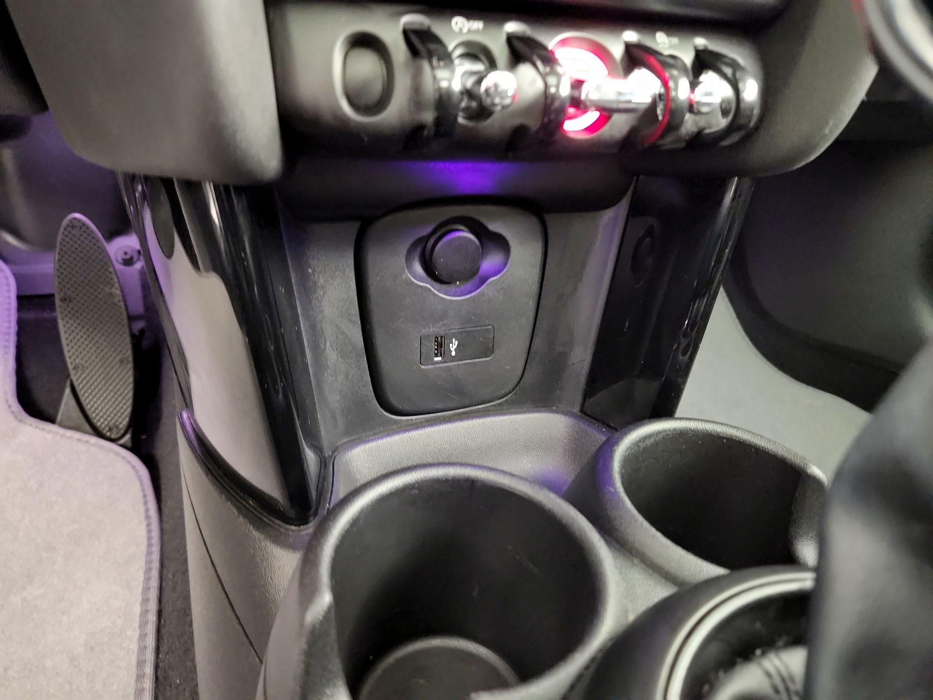 Thumbnail: 2019 MINI Cooper Hardtop - 18