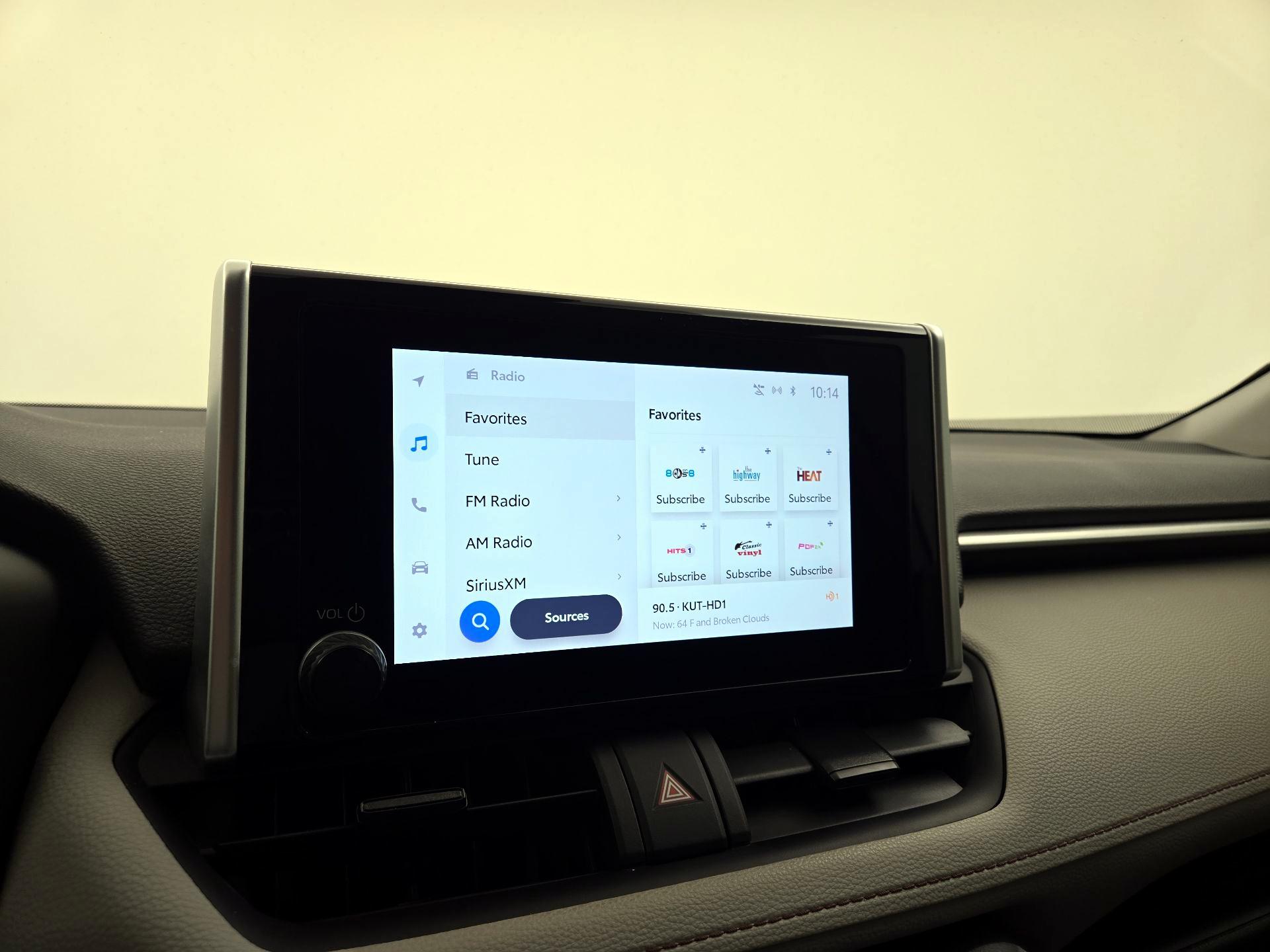 Thumbnail: 2023 Toyota RAV4 - 15