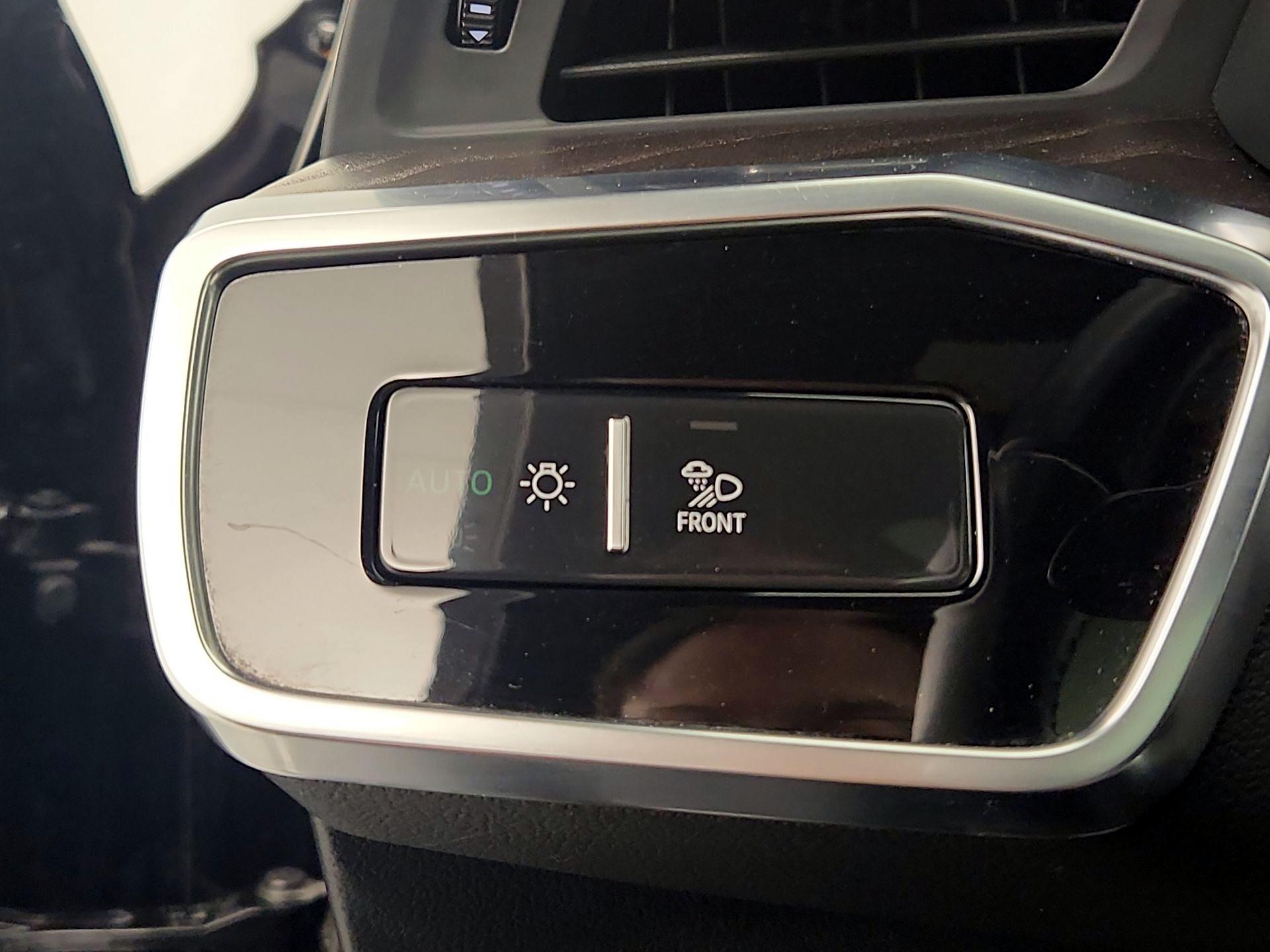 Thumbnail: 2019 Audi A6 - 13