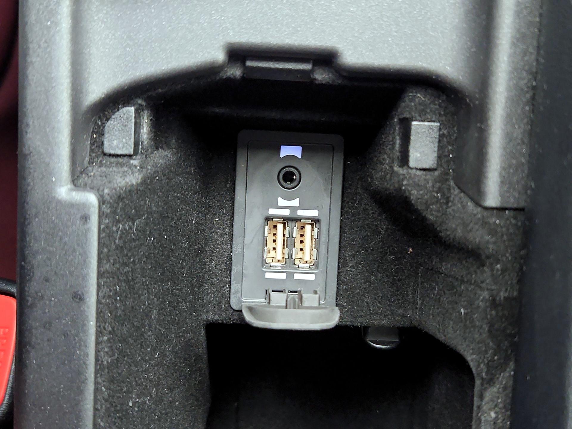 Thumbnail: 2017 Lexus IS - 18