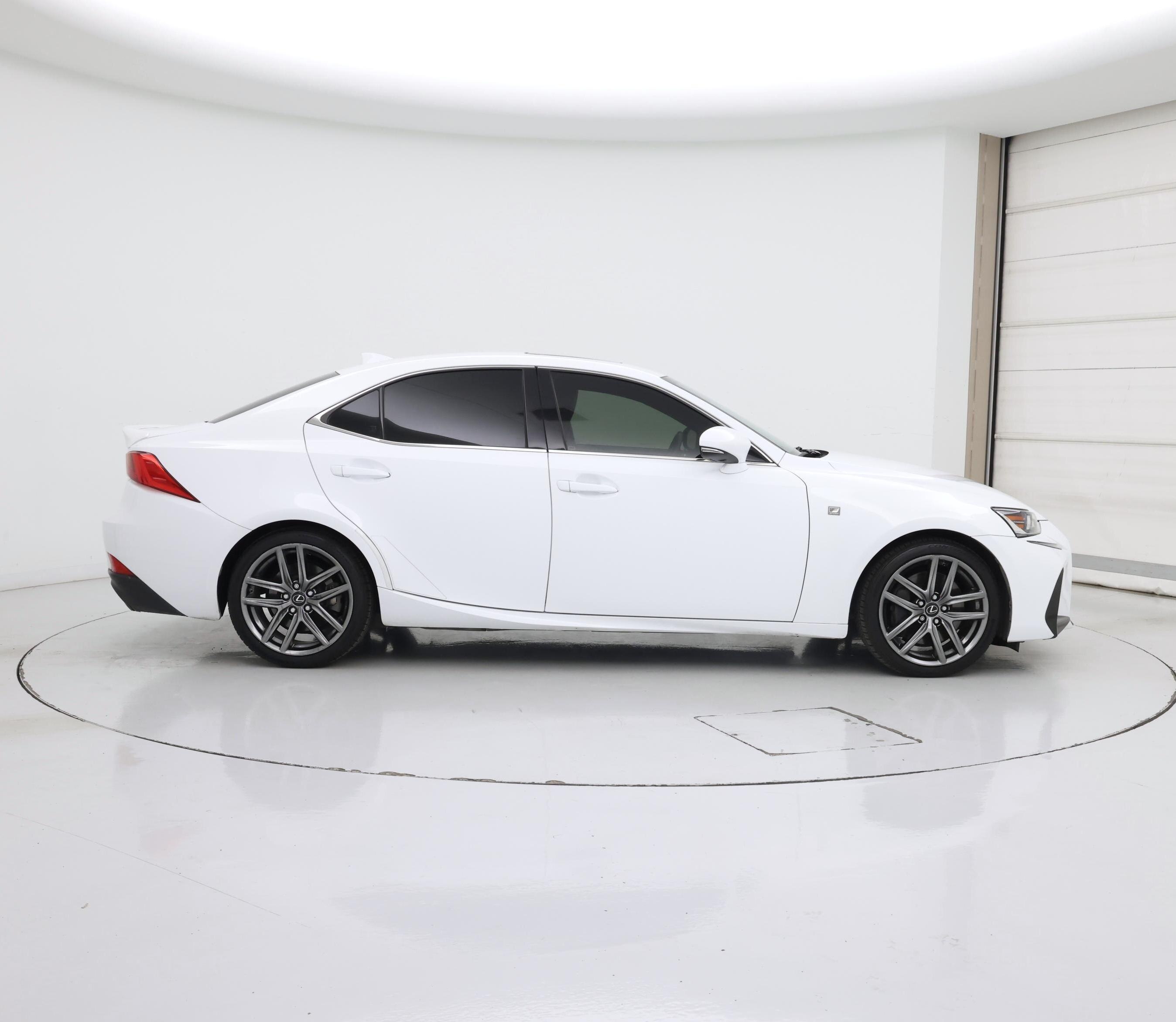 Thumbnail: 2017 Lexus IS - 7