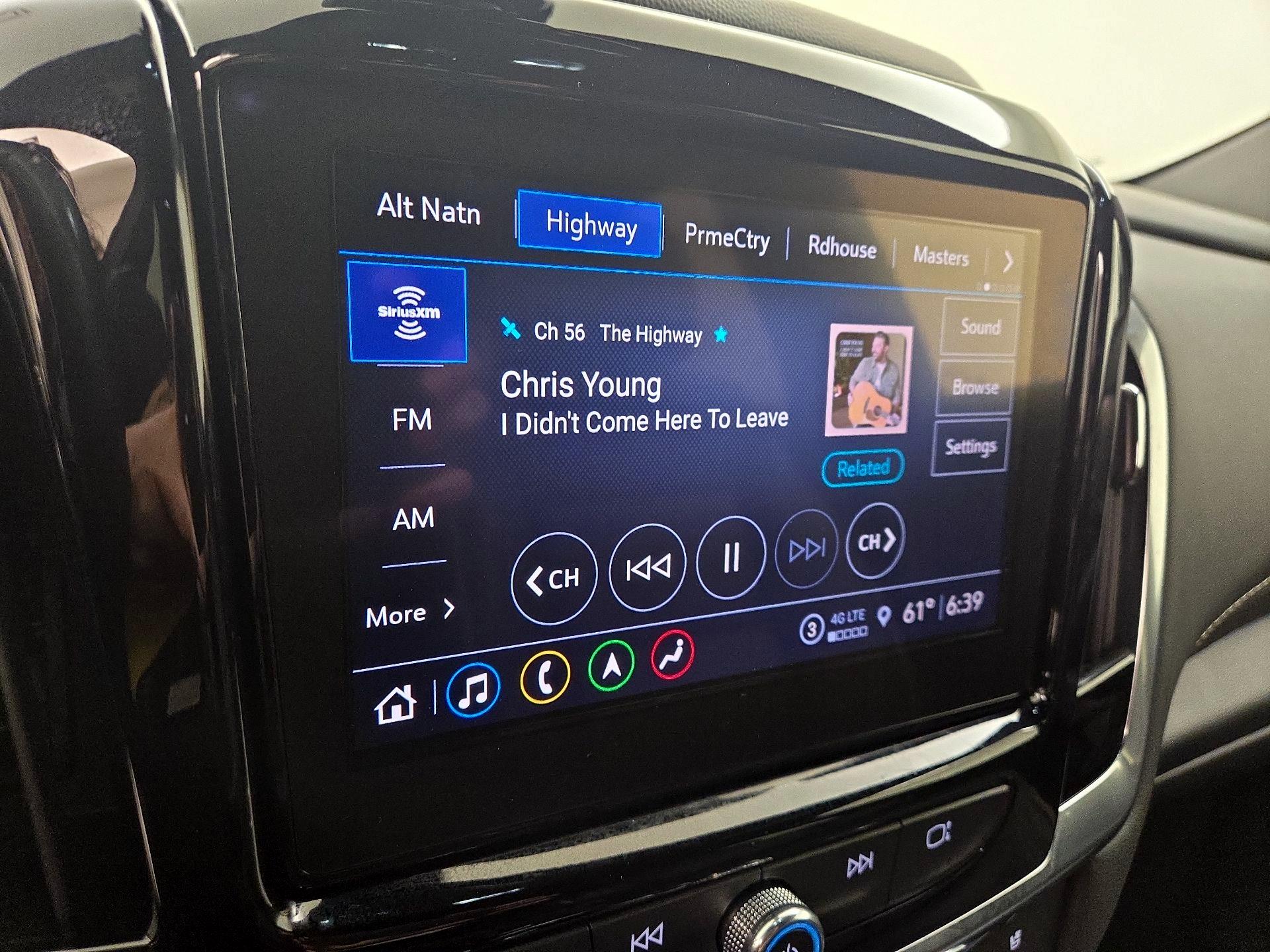 Thumbnail: 2022 Chevrolet Traverse - 15