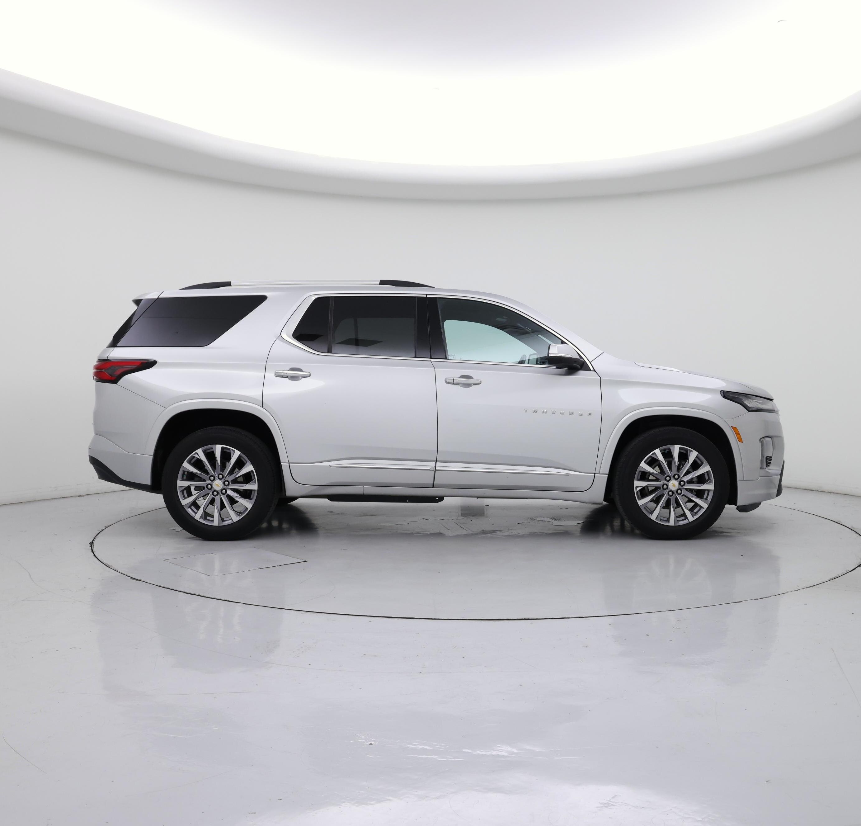 Thumbnail: 2022 Chevrolet Traverse - 7