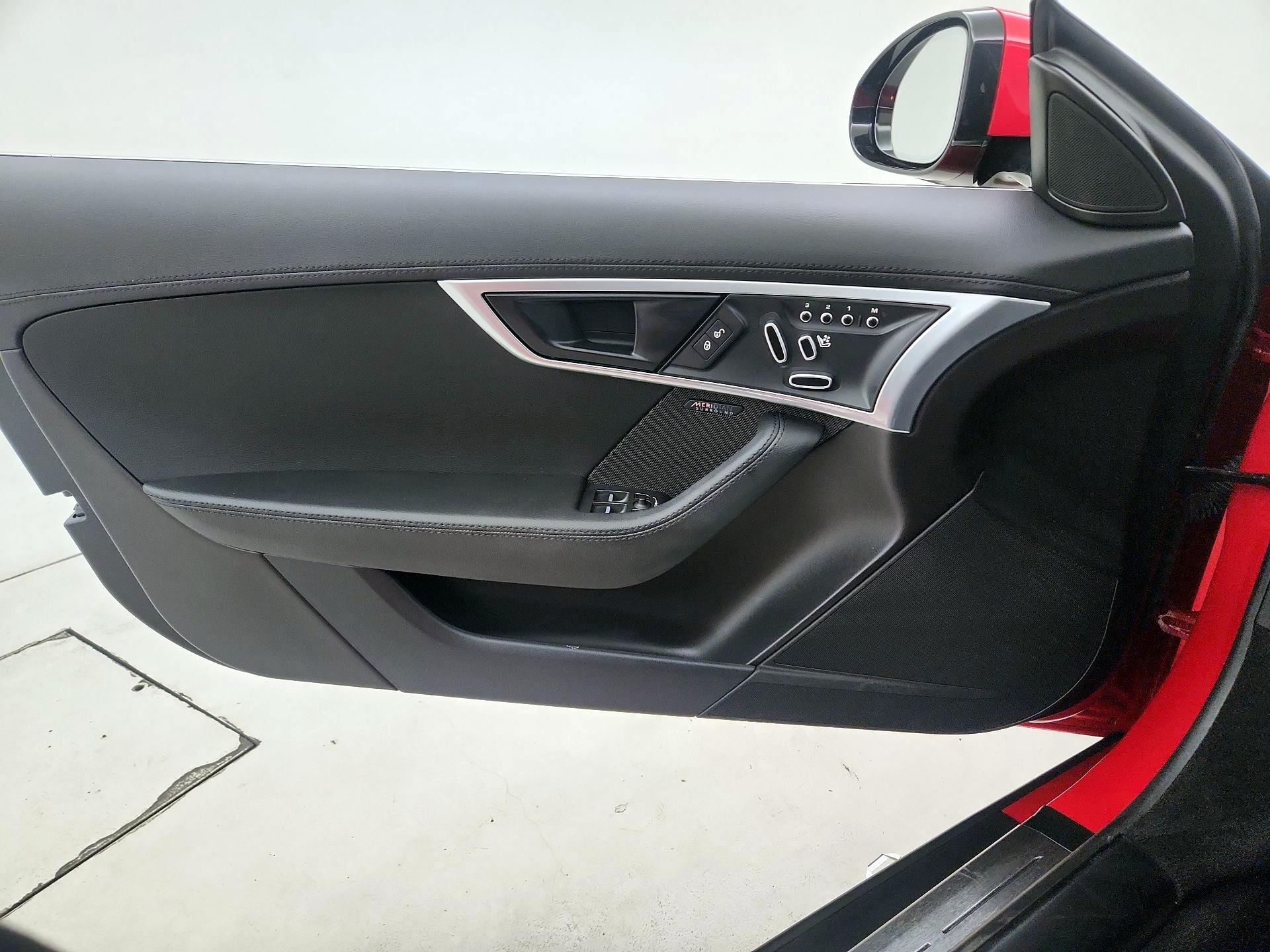 Thumbnail: 2018 Jaguar F-Type - 12