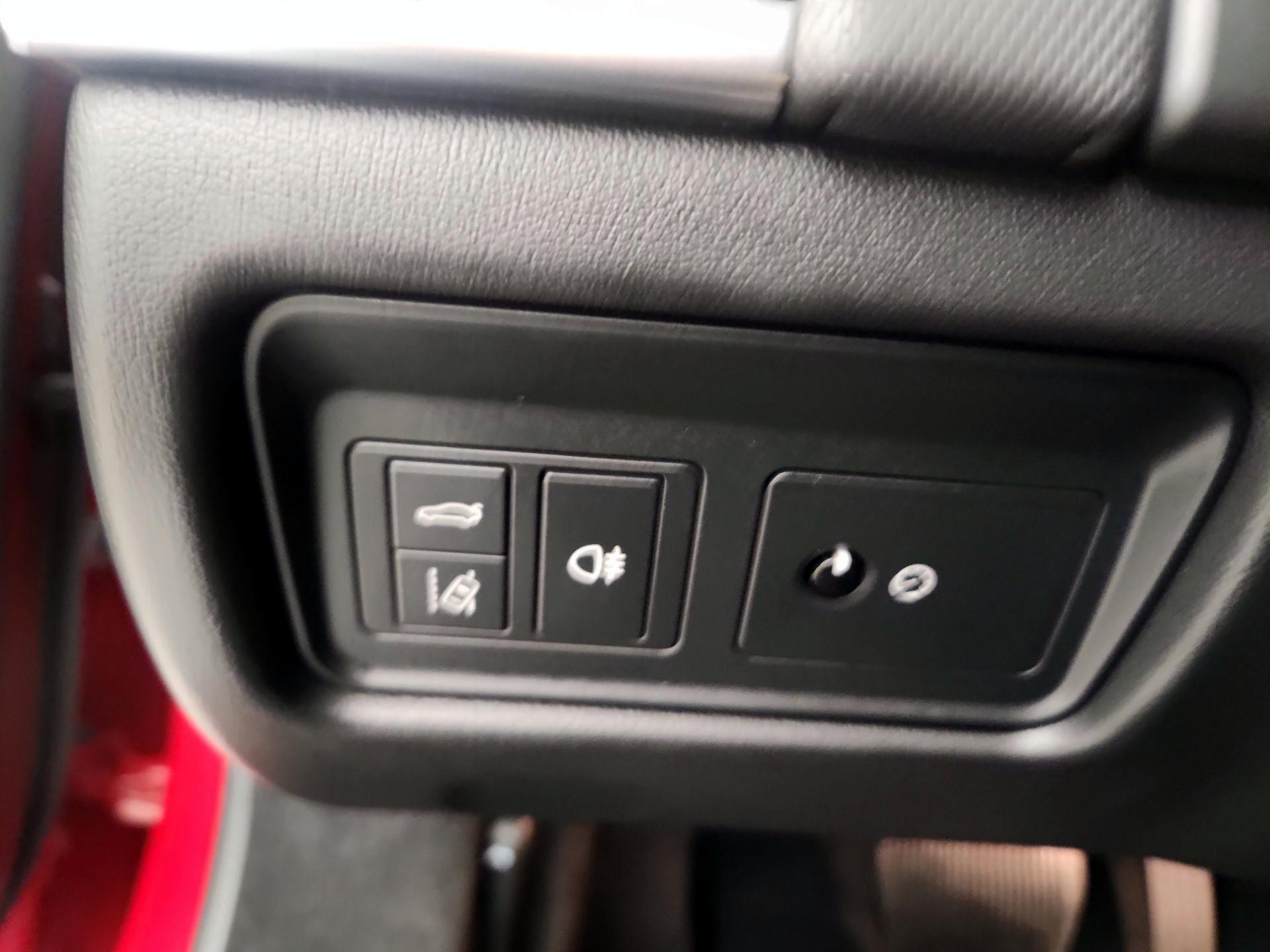 Thumbnail: 2018 Jaguar F-Type - 13