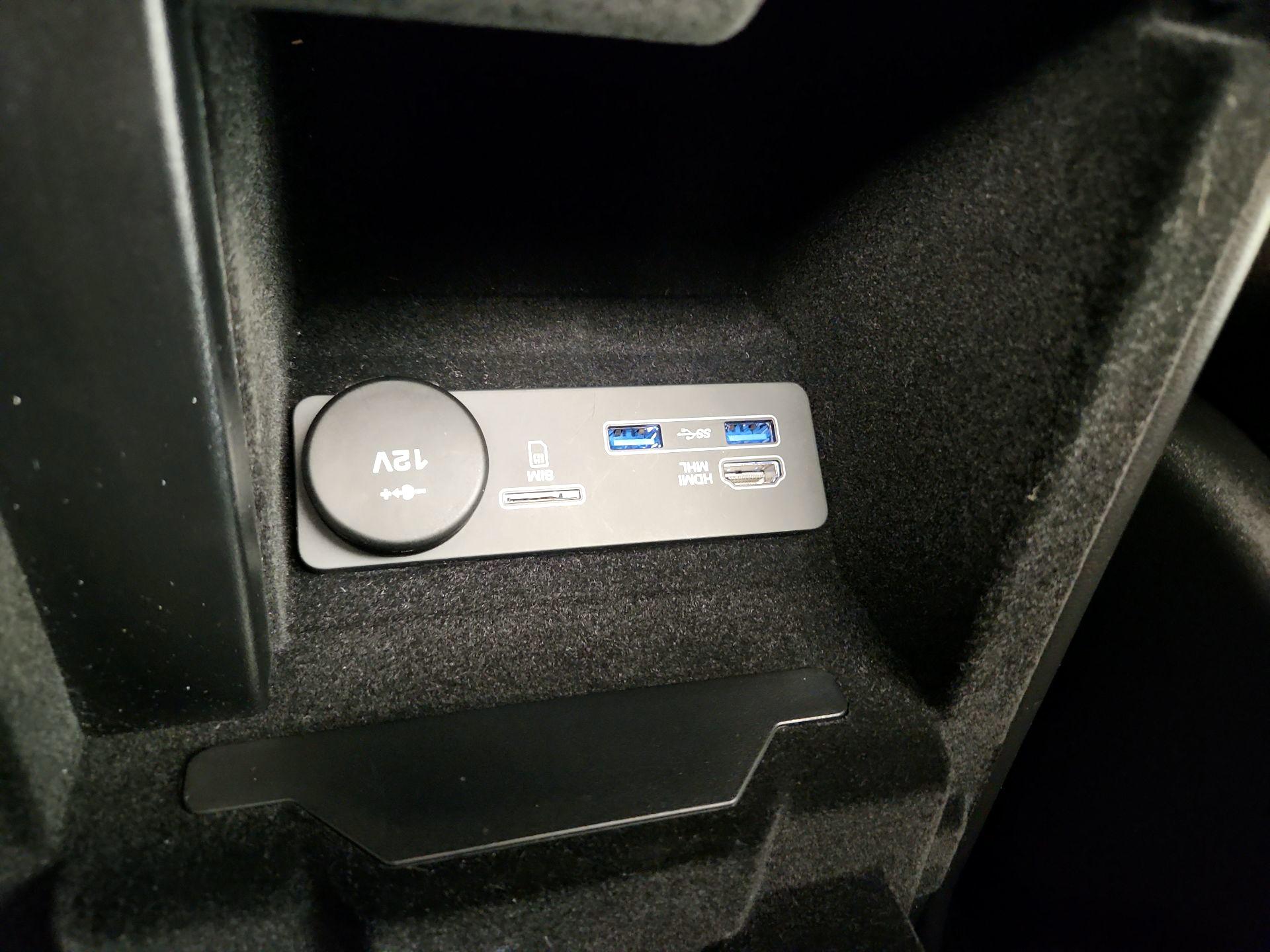 Thumbnail: 2018 Jaguar F-Type - 19