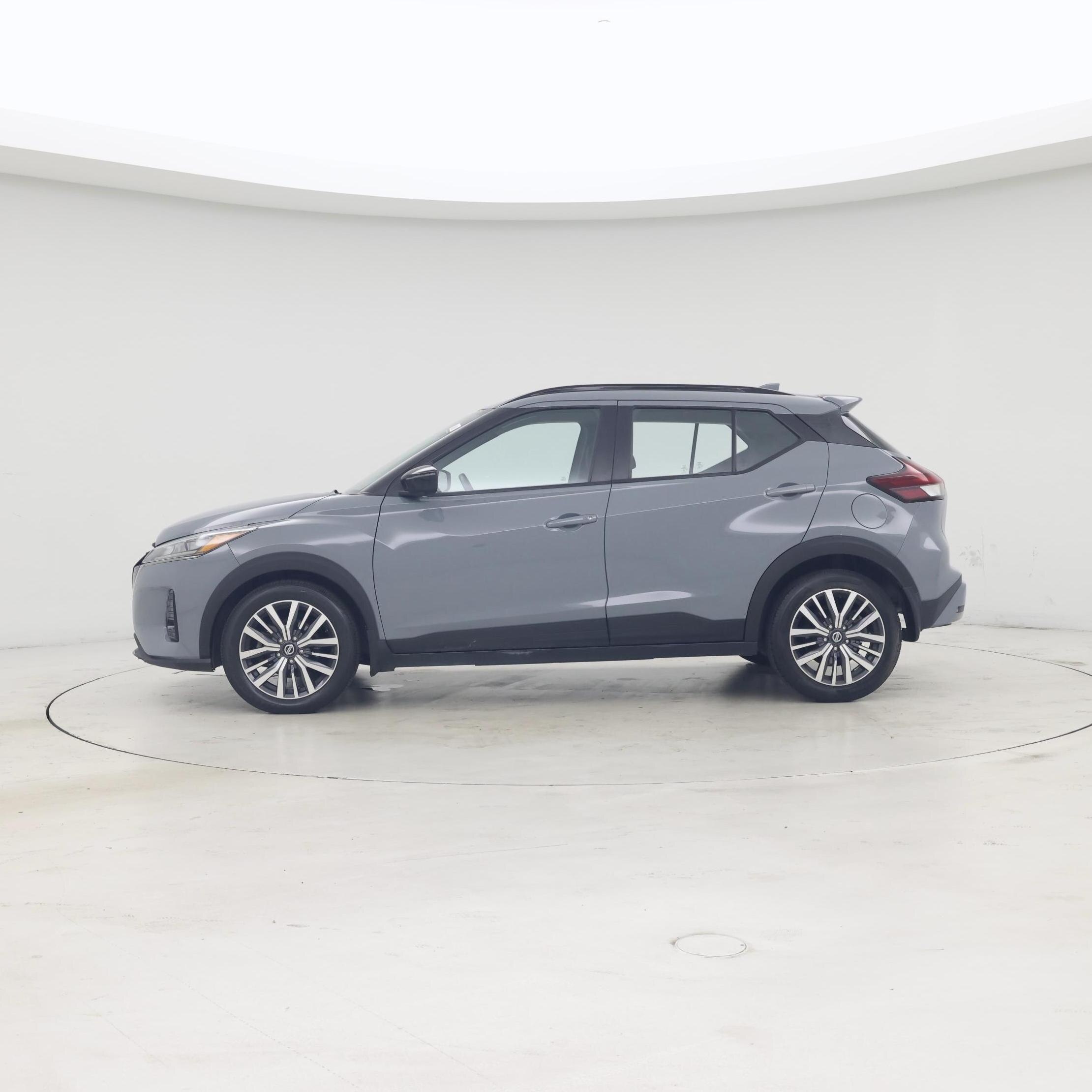 Thumbnail: 2021 Nissan Kicks - 3