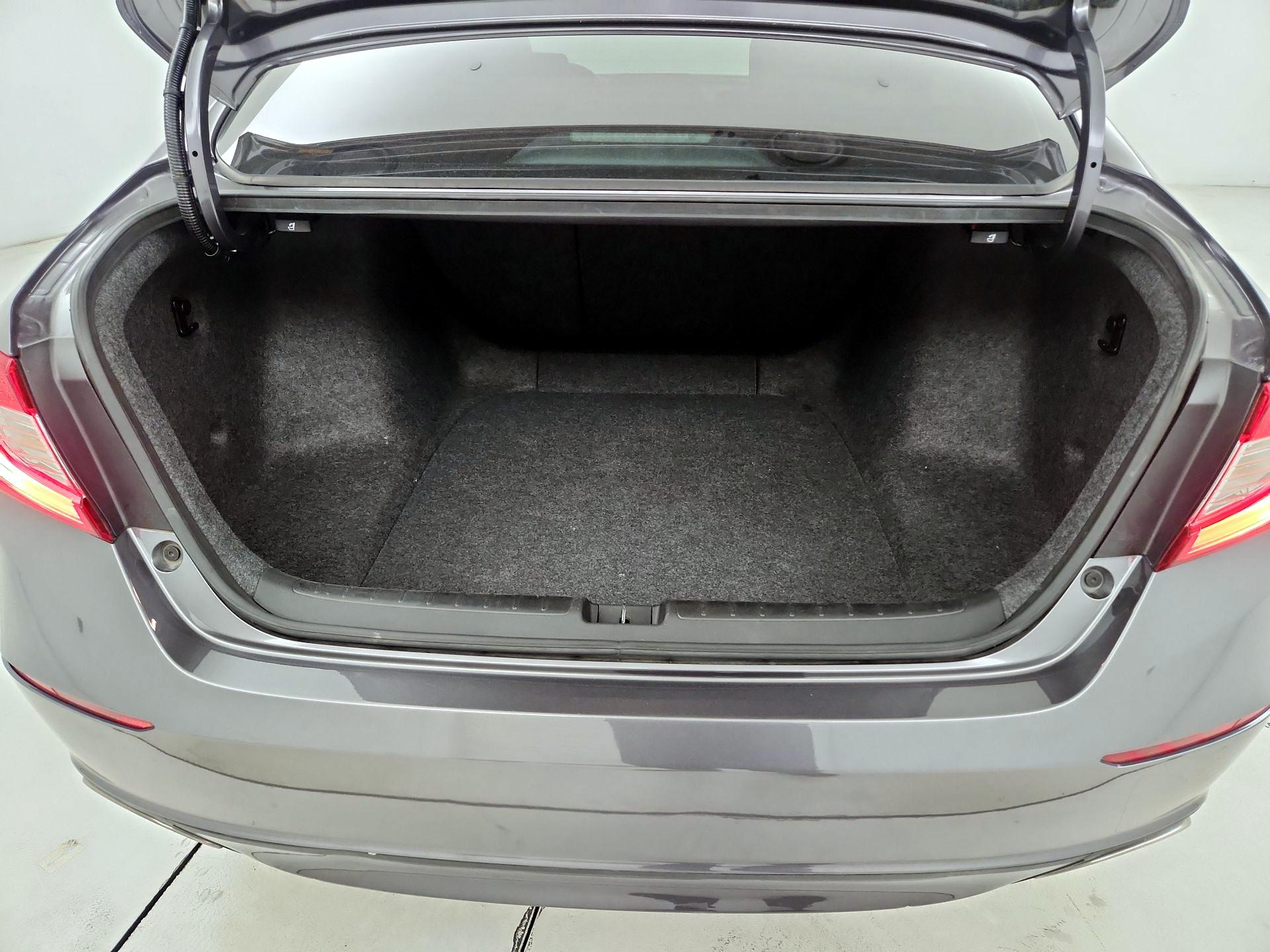 Thumbnail: 2019 Honda Accord - 16