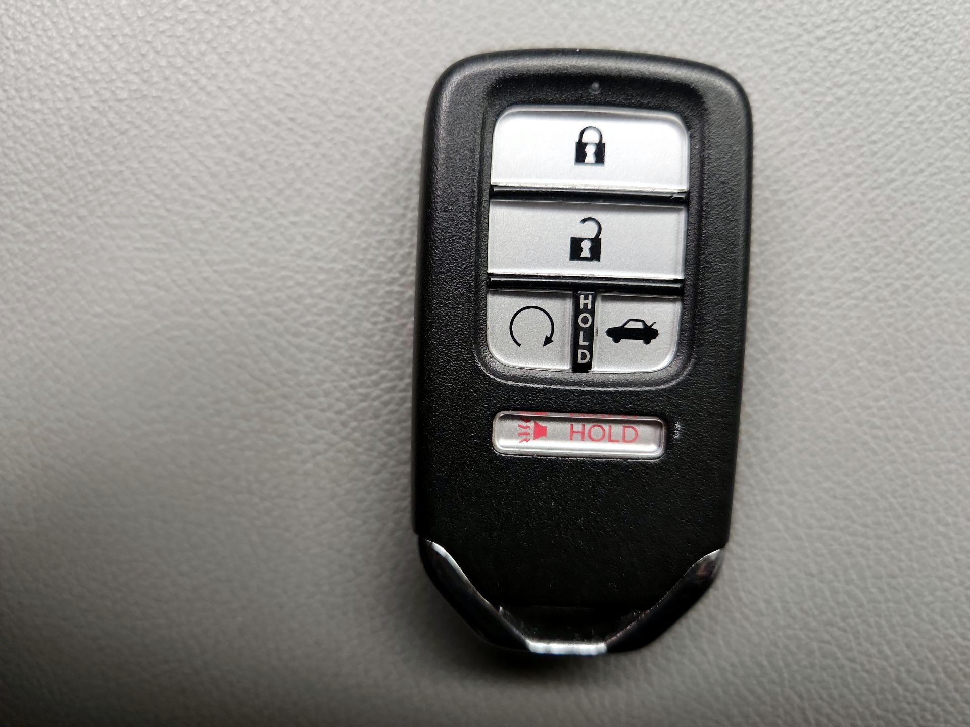 Thumbnail: 2019 Honda Accord - 18