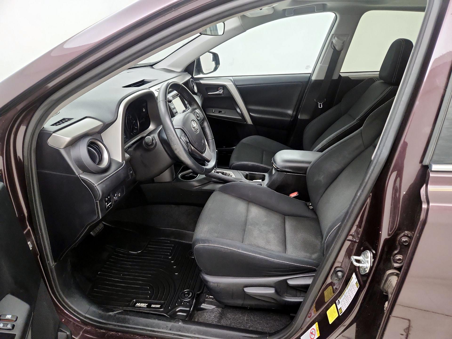 Thumbnail: 2017 Toyota RAV4 - 11