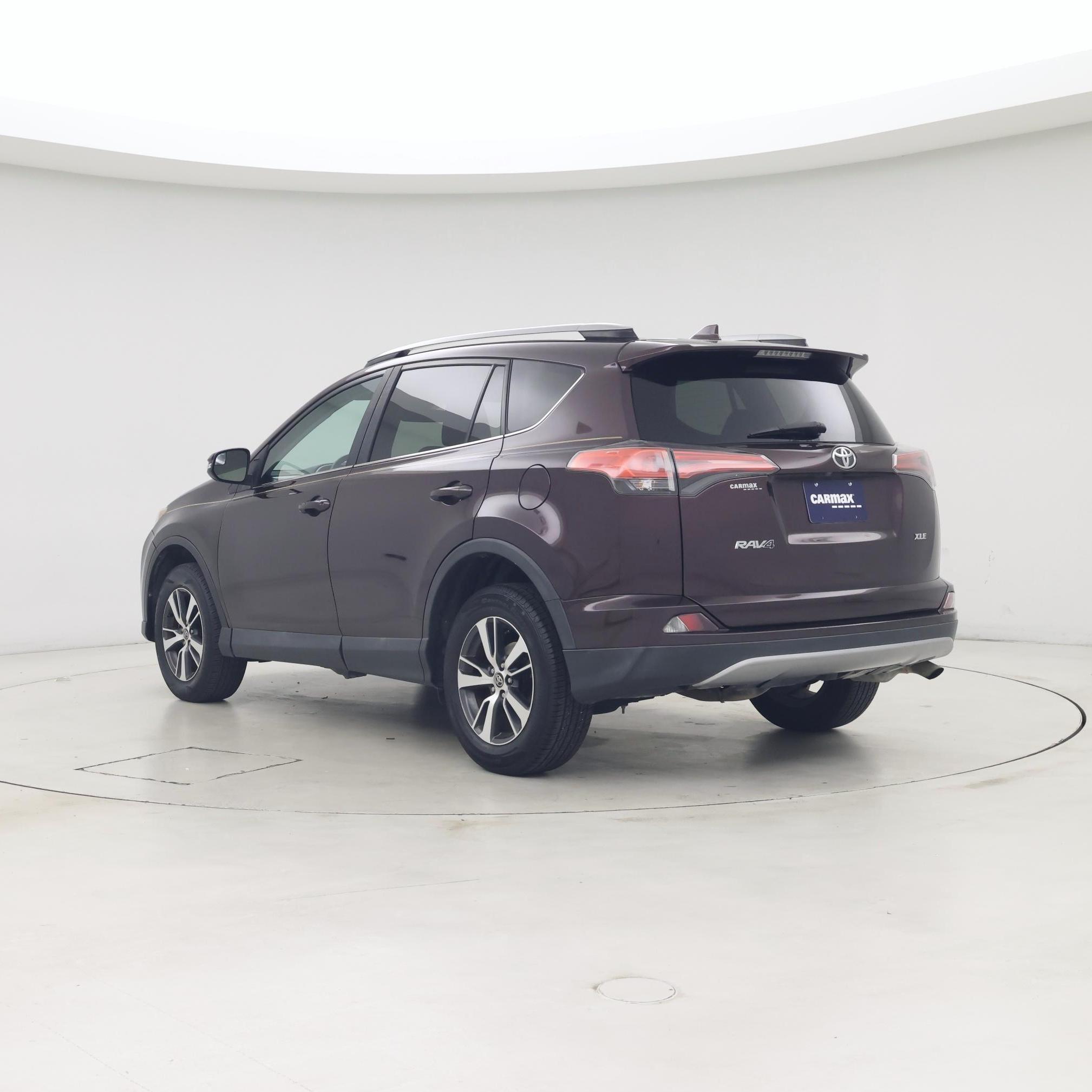 Thumbnail: 2017 Toyota RAV4 - 2