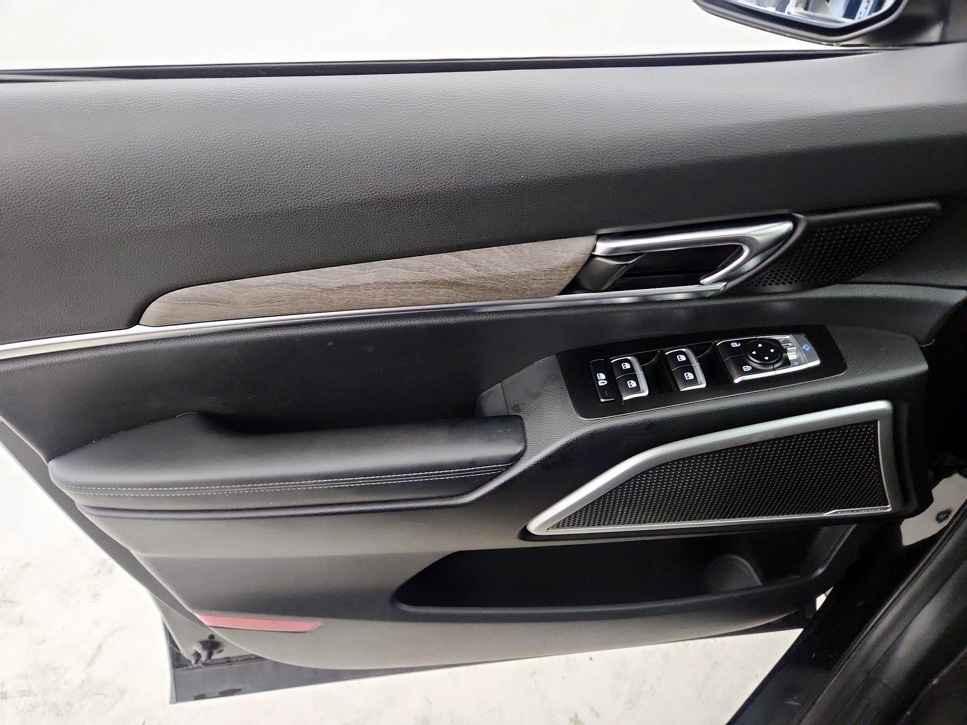 Thumbnail: 2021 Kia Telluride - 12