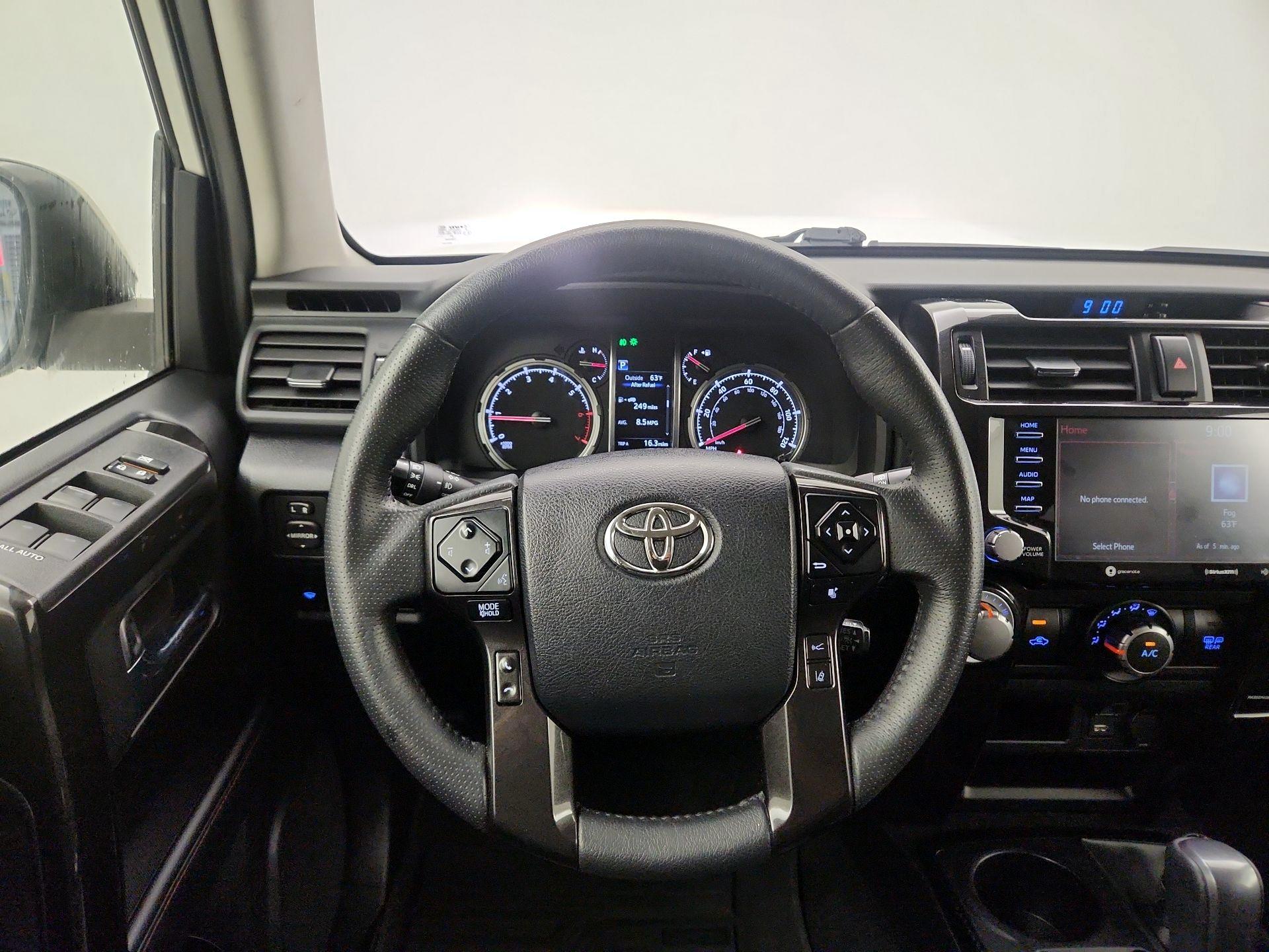 Thumbnail: 2020 Toyota 4Runner - 10