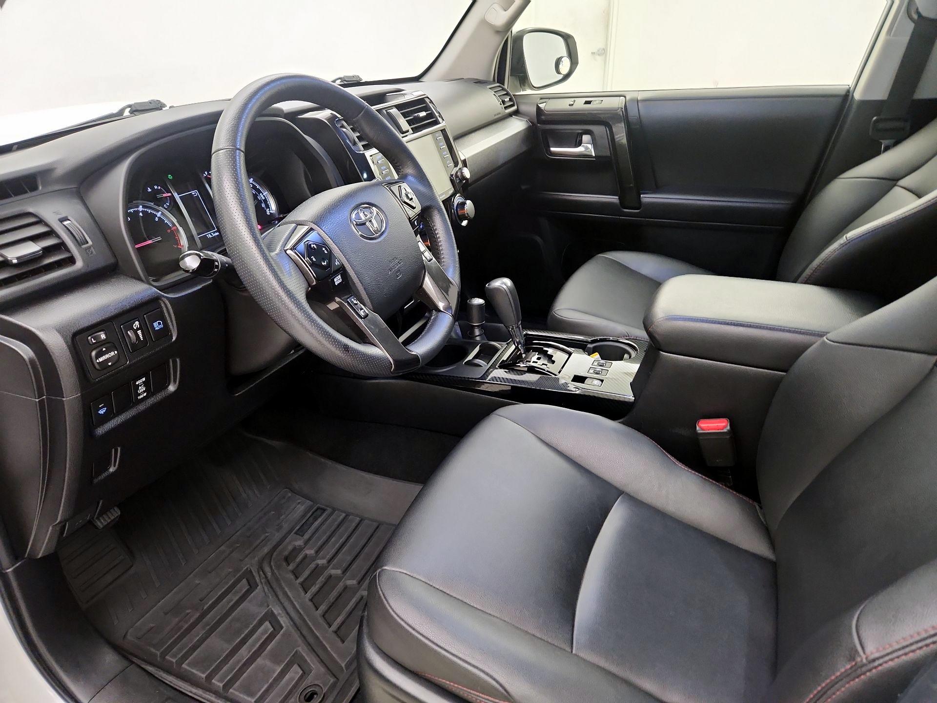 Thumbnail: 2020 Toyota 4Runner - 11