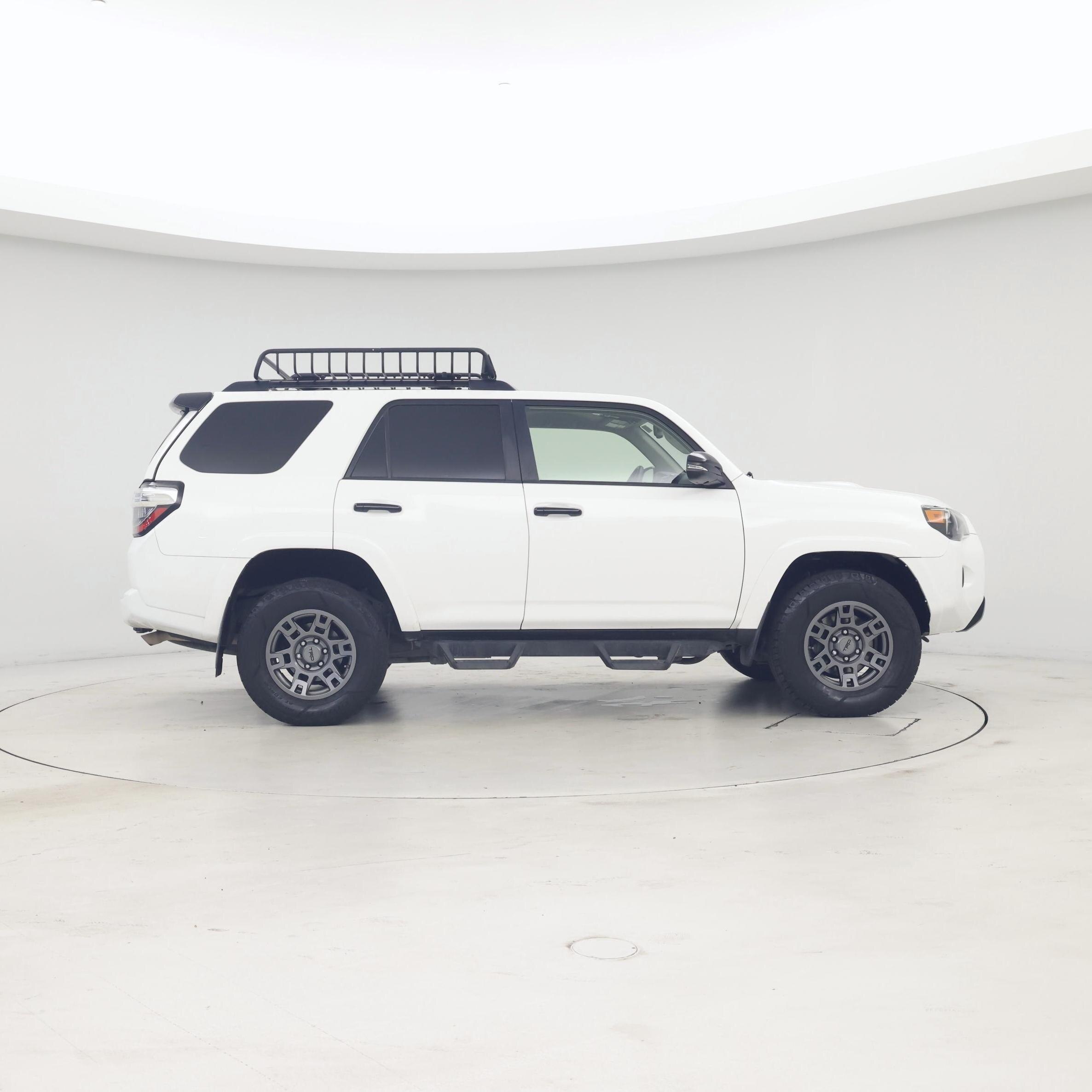 Thumbnail: 2020 Toyota 4Runner - 7