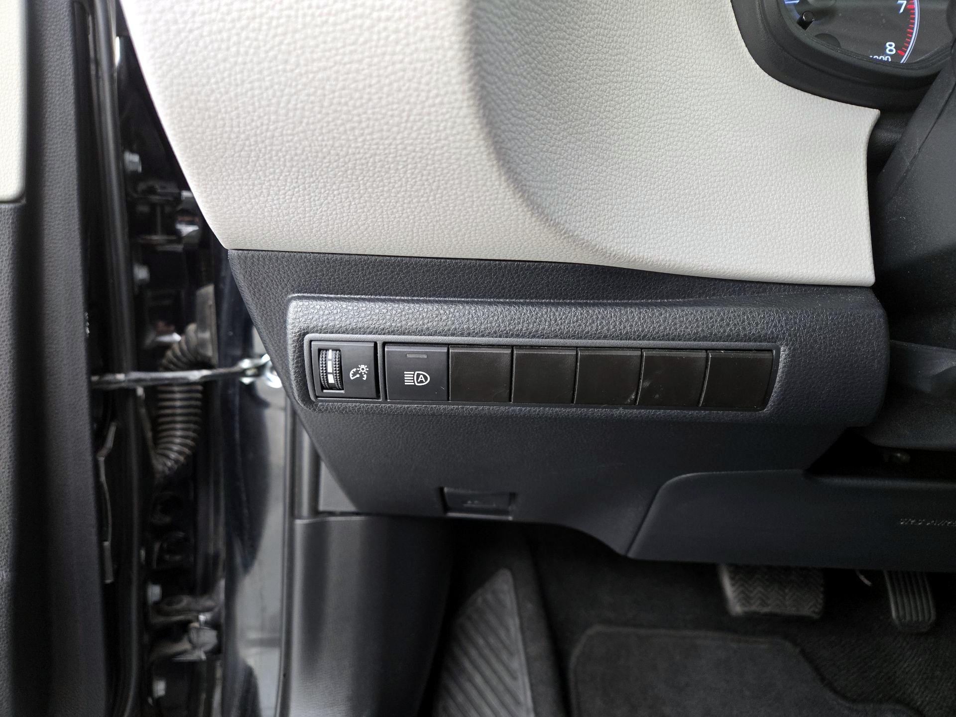 Thumbnail: 2024 Toyota Corolla - 13