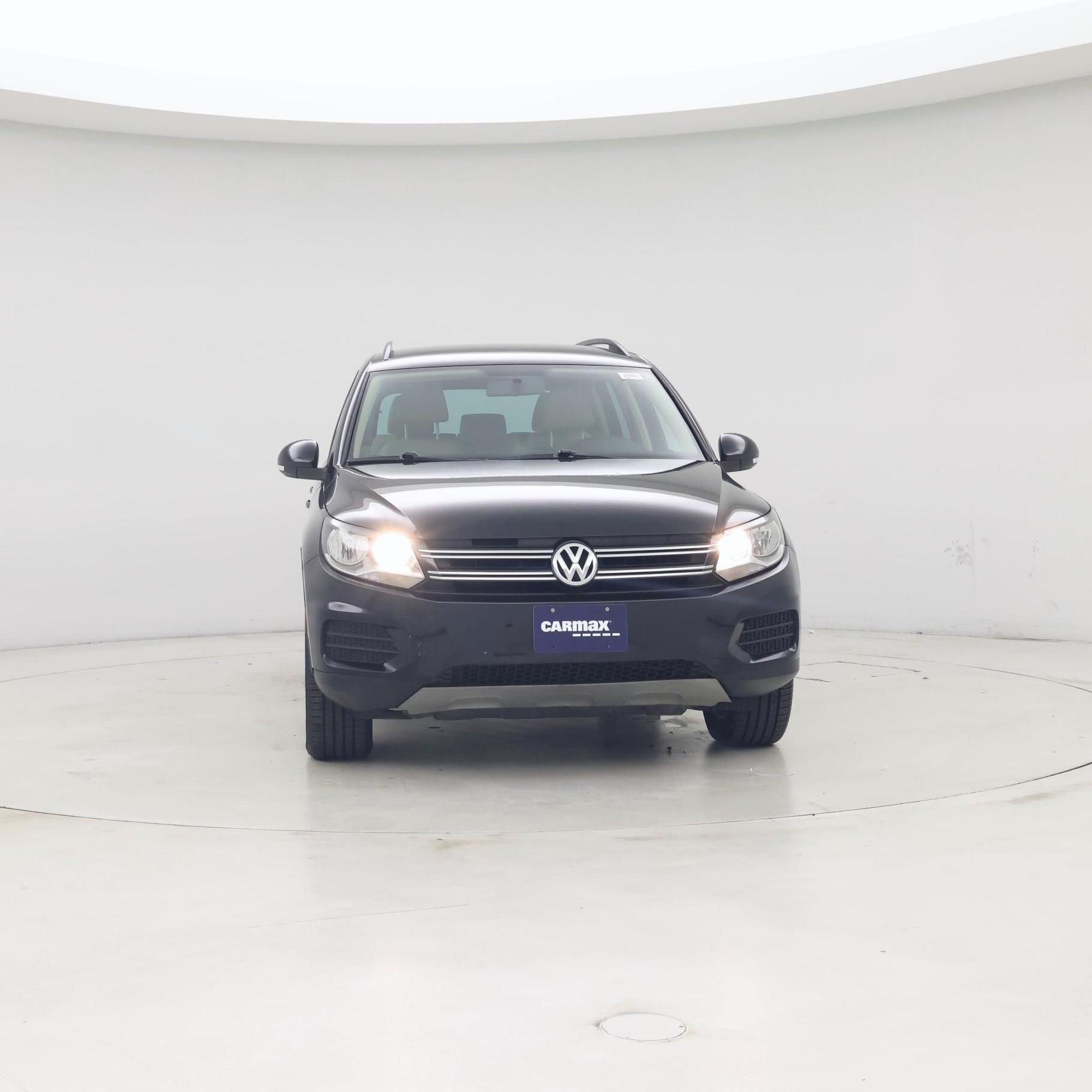 Thumbnail: 2015 Volkswagen Tiguan - 5