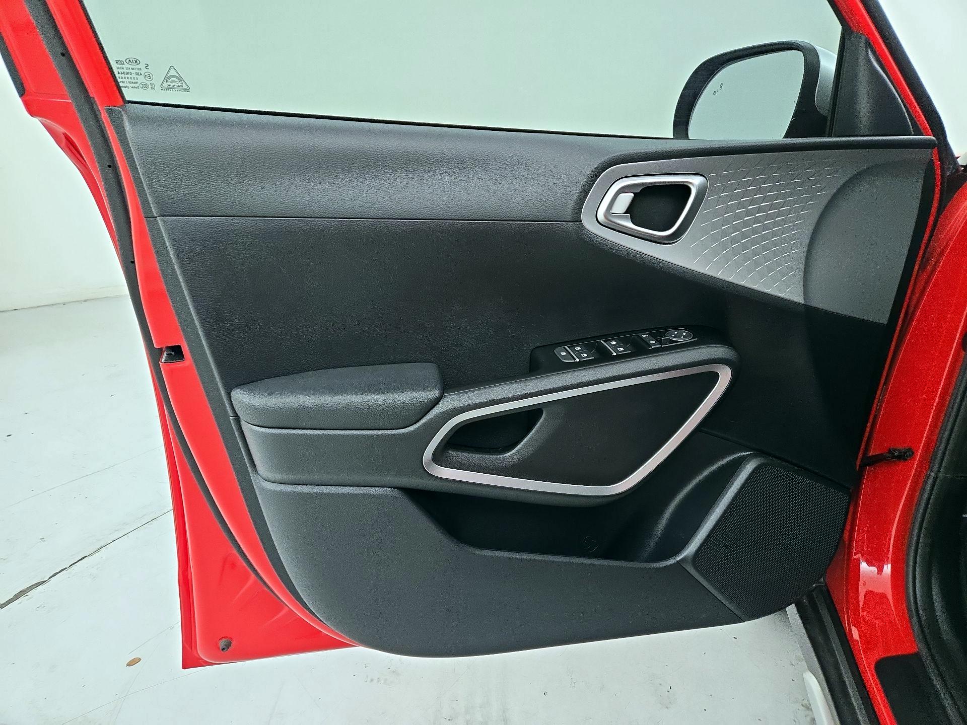 Thumbnail: 2021 Kia Soul - 12