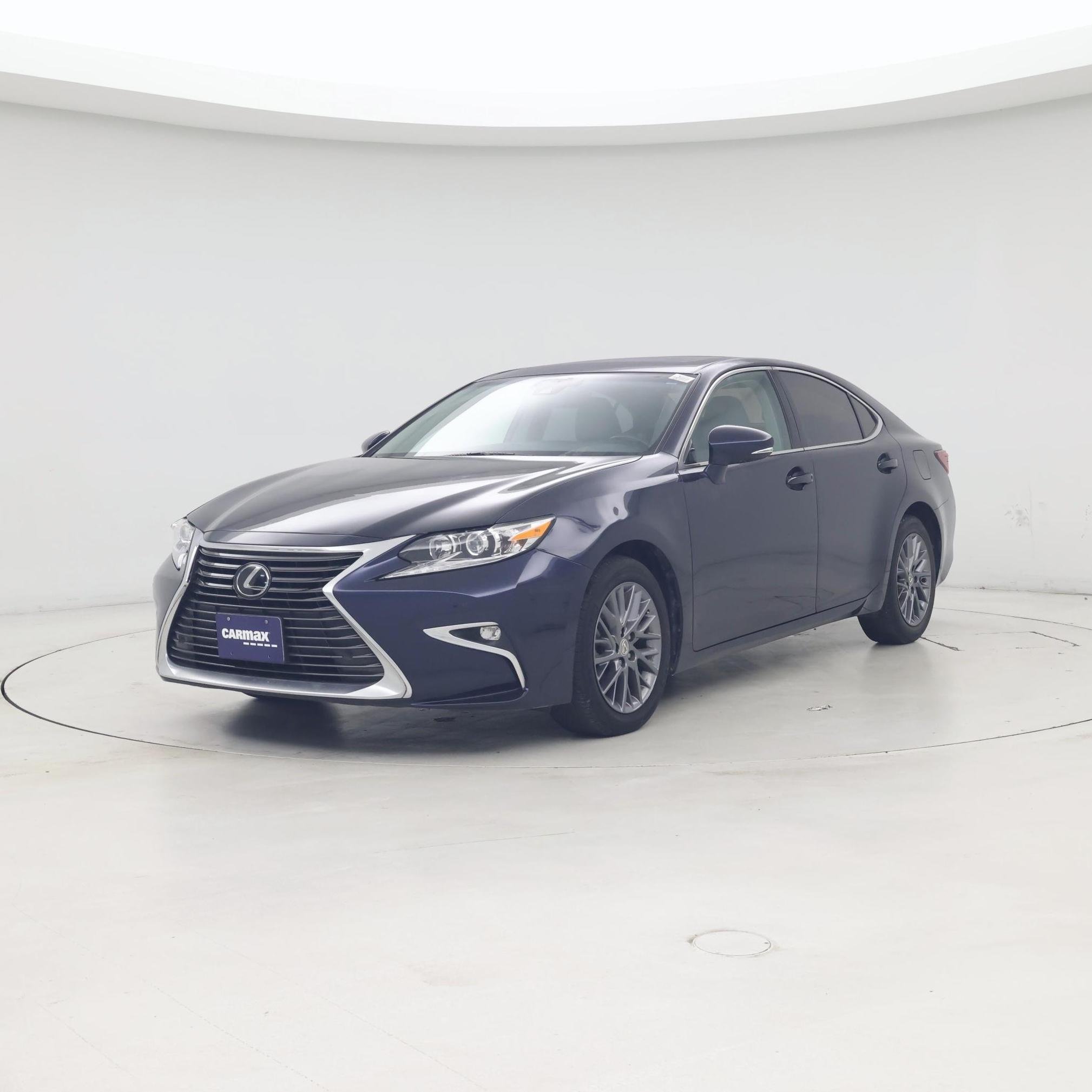 Thumbnail: 2018 Lexus ES - 4