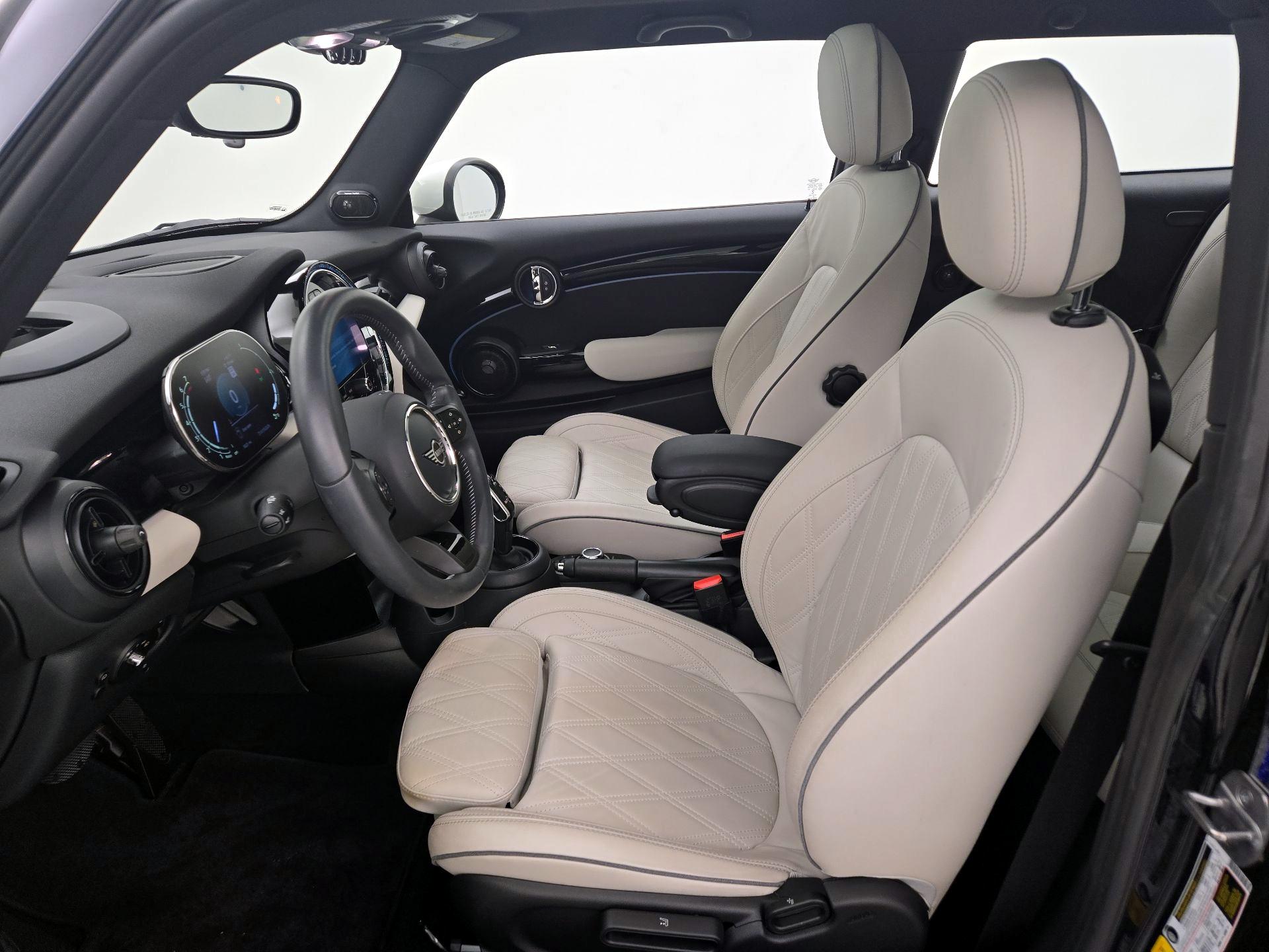 Thumbnail: 2023 MINI Cooper Hardtop - 11