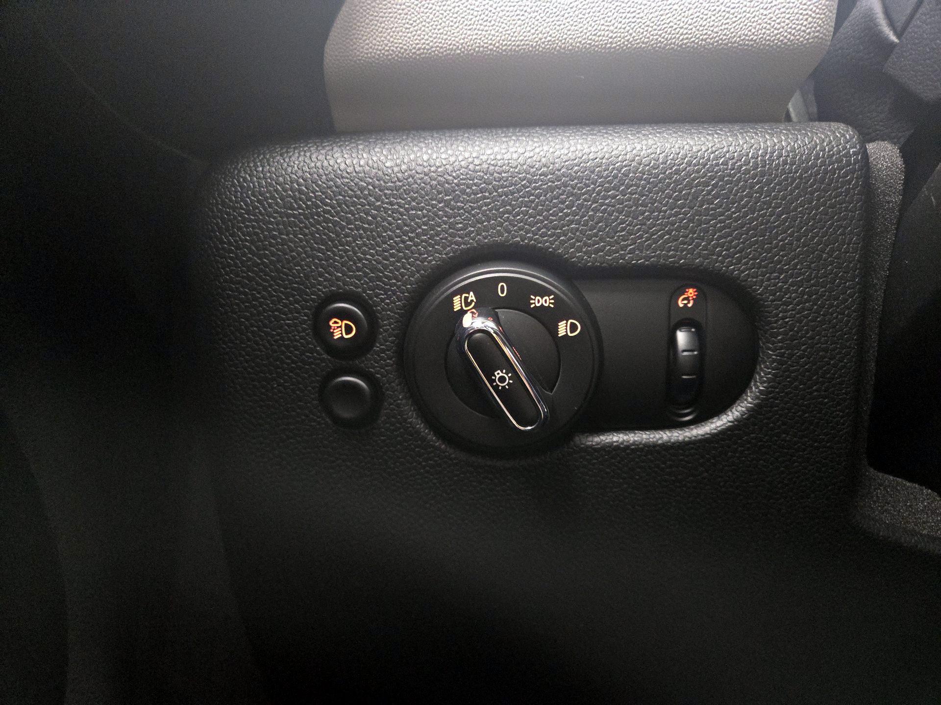 Thumbnail: 2023 MINI Cooper Hardtop - 13